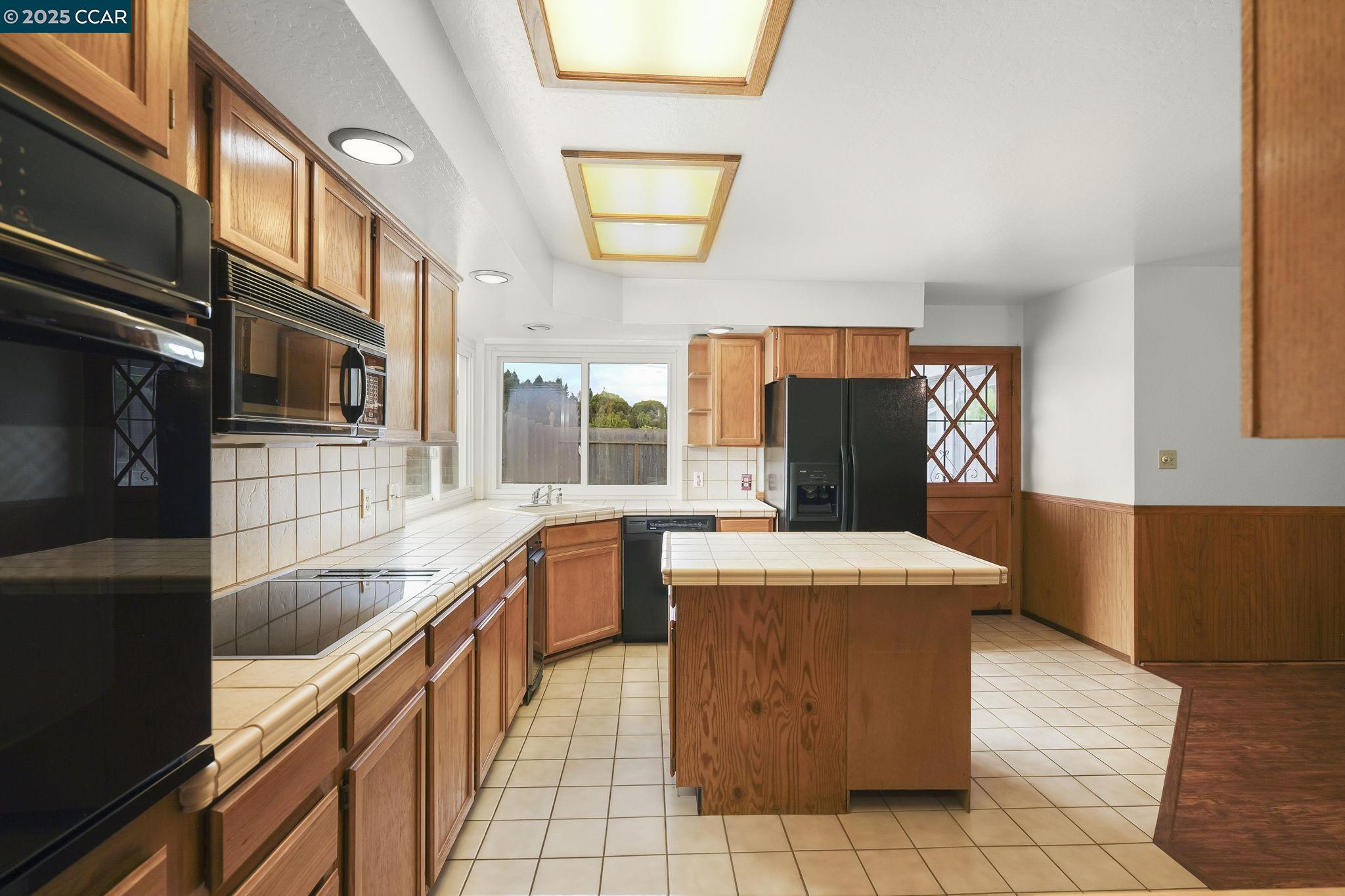 Detail Gallery Image 15 of 37 For 2609 Odonnell Dr, San Pablo,  CA 94806 - 3 Beds | 2 Baths