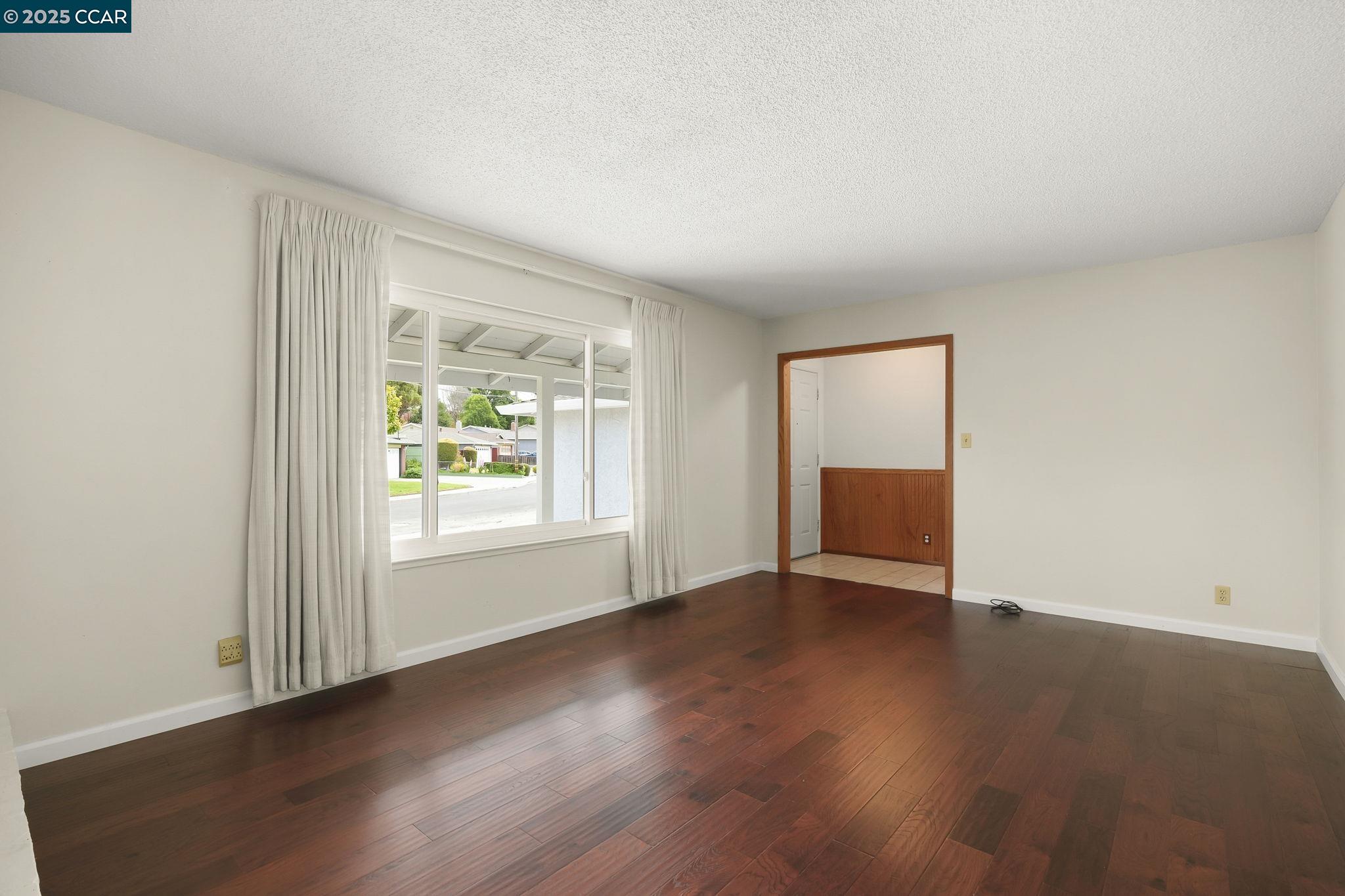 Detail Gallery Image 3 of 37 For 2609 Odonnell Dr, San Pablo,  CA 94806 - 3 Beds | 2 Baths