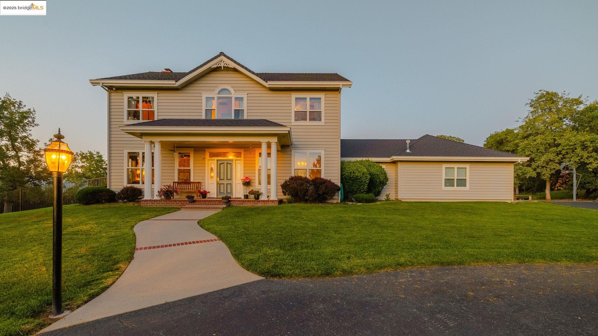 Detail Gallery Image 2 of 55 For 16280 Stine Ct., Sonora,  CA 95370 - 3 Beds | 2/1 Baths