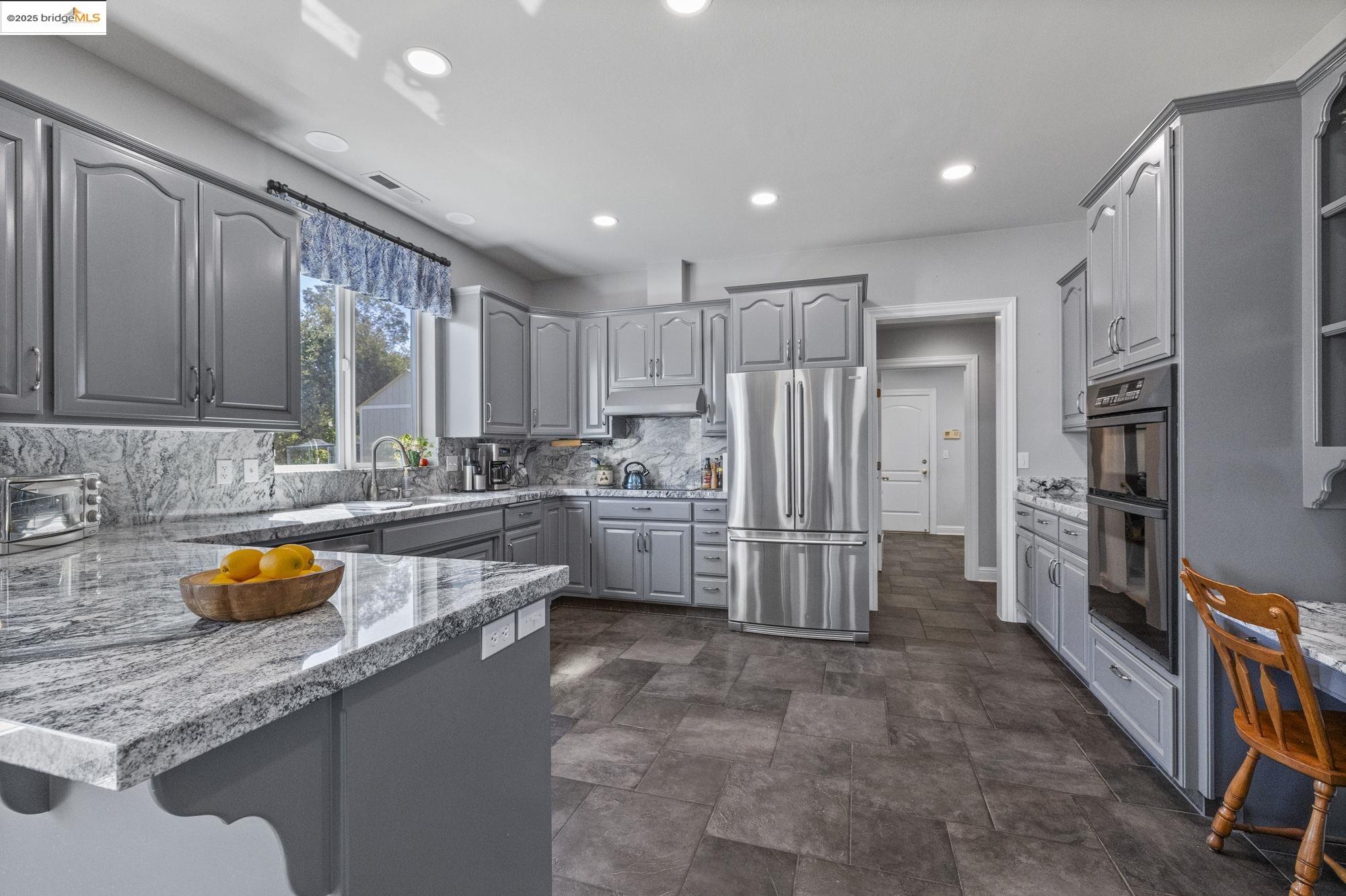 Detail Gallery Image 12 of 55 For 16280 Stine Ct., Sonora,  CA 95370 - 3 Beds | 2/1 Baths