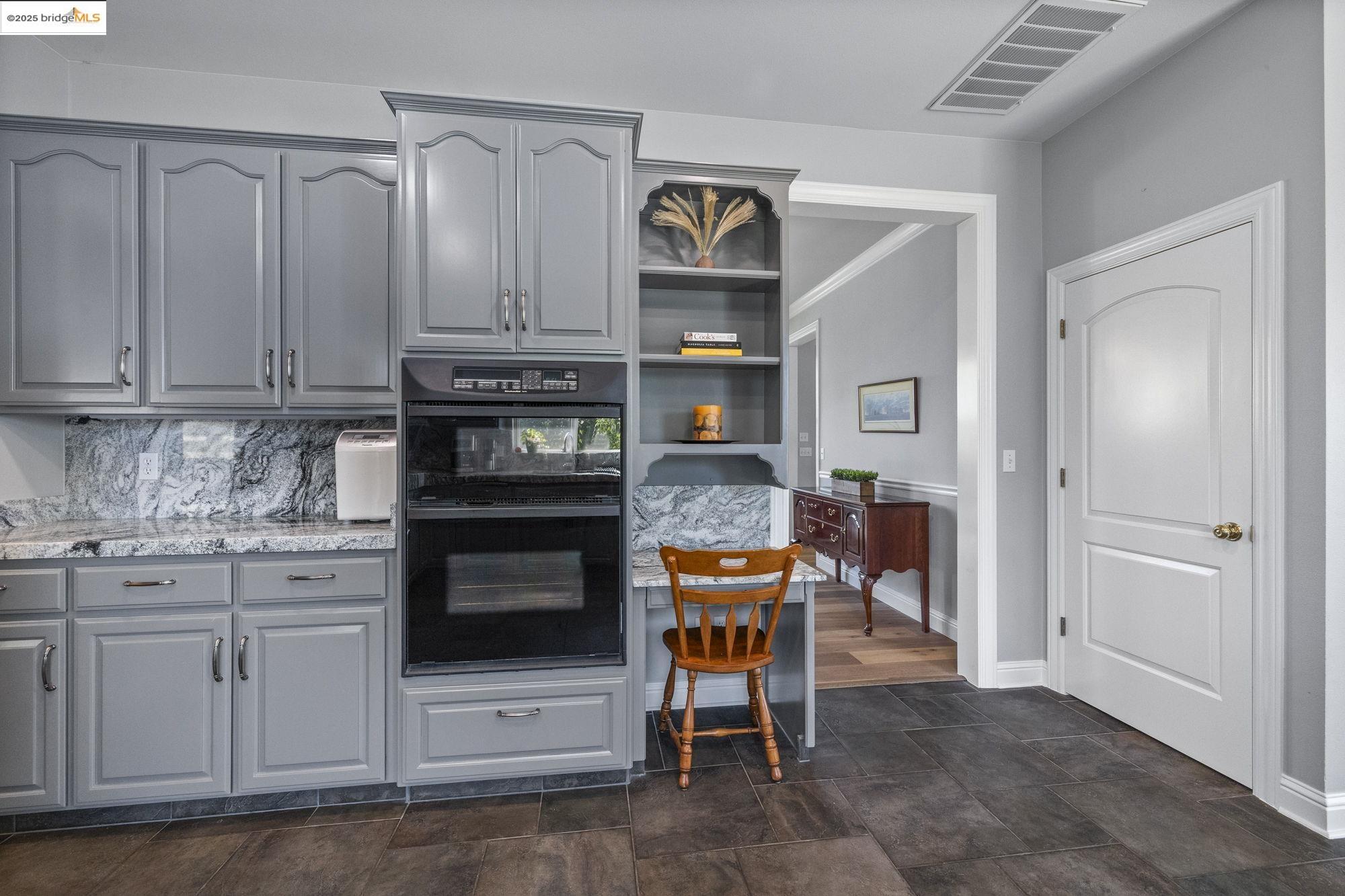 Detail Gallery Image 13 of 55 For 16280 Stine Ct., Sonora,  CA 95370 - 3 Beds | 2/1 Baths
