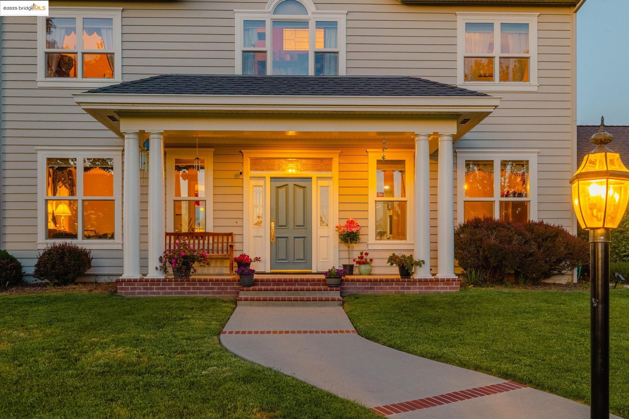Detail Gallery Image 3 of 55 For 16280 Stine Ct., Sonora,  CA 95370 - 3 Beds | 2/1 Baths