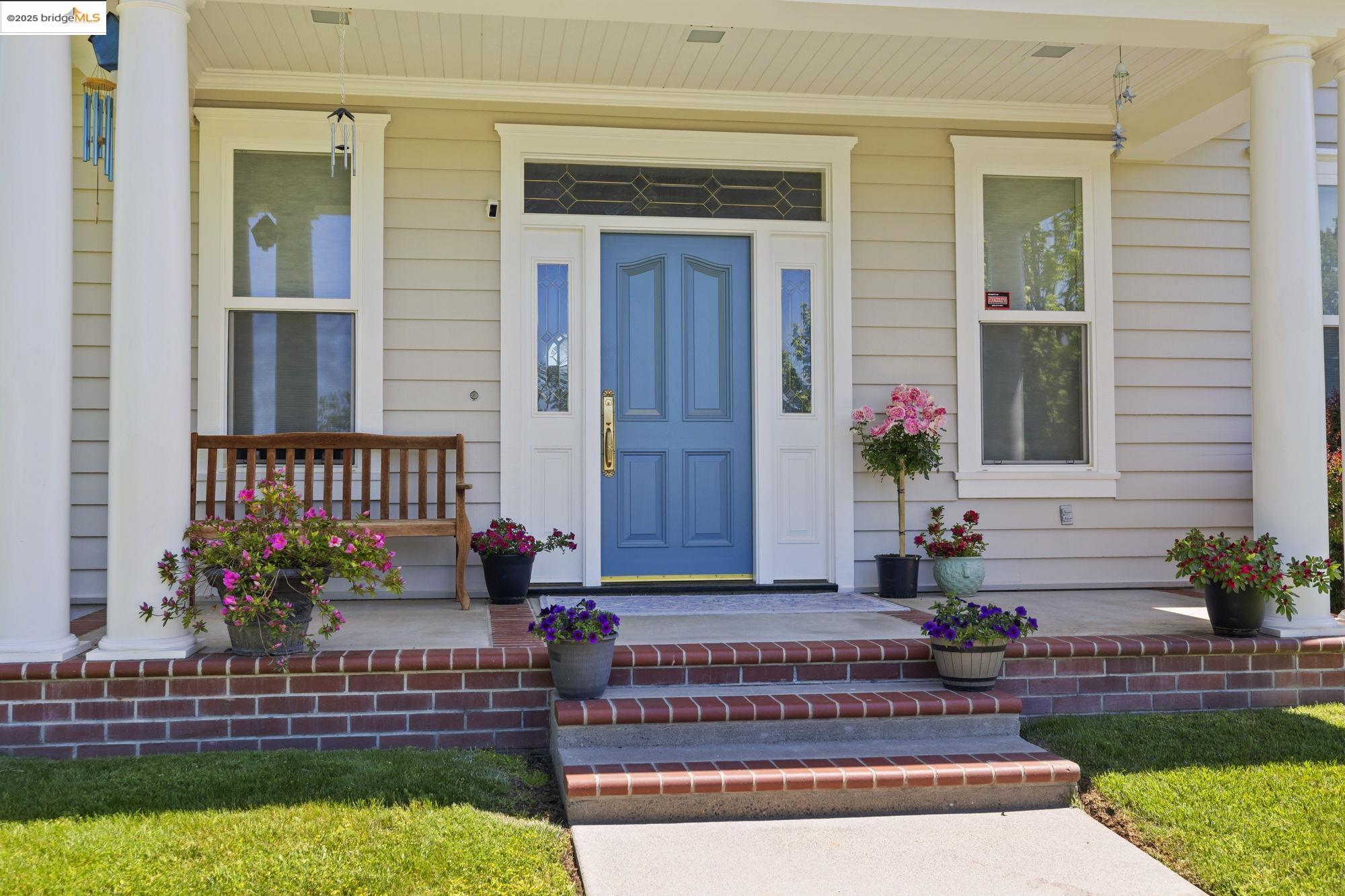 Detail Gallery Image 4 of 55 For 16280 Stine Ct., Sonora,  CA 95370 - 3 Beds | 2/1 Baths