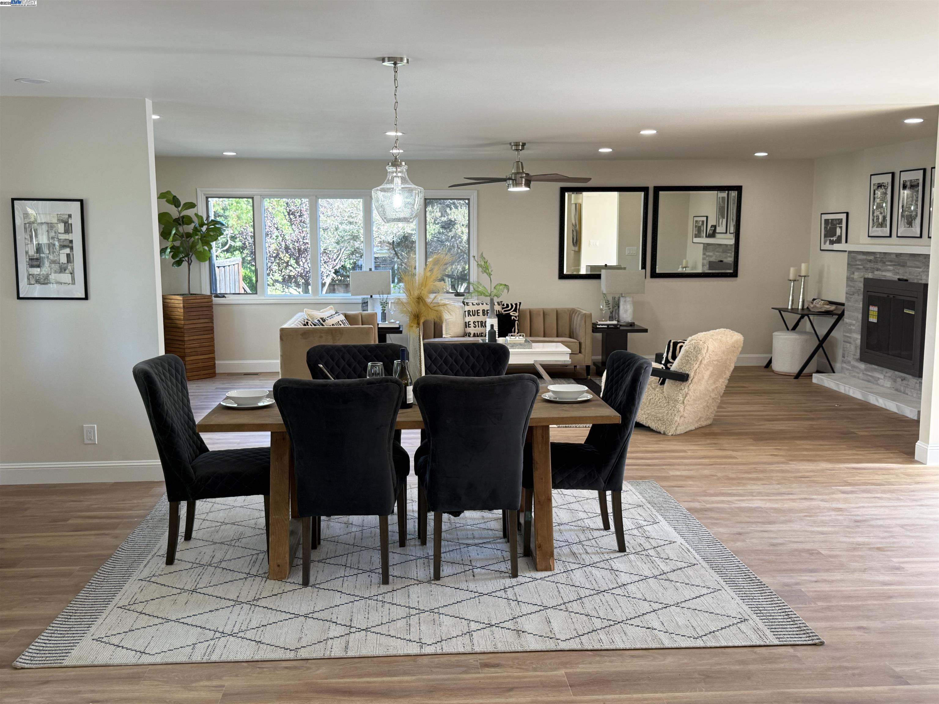 Detail Gallery Image 5 of 37 For 174 Town and Country Dr, Danville,  CA 94526 - 5 Beds | 2/1 Baths