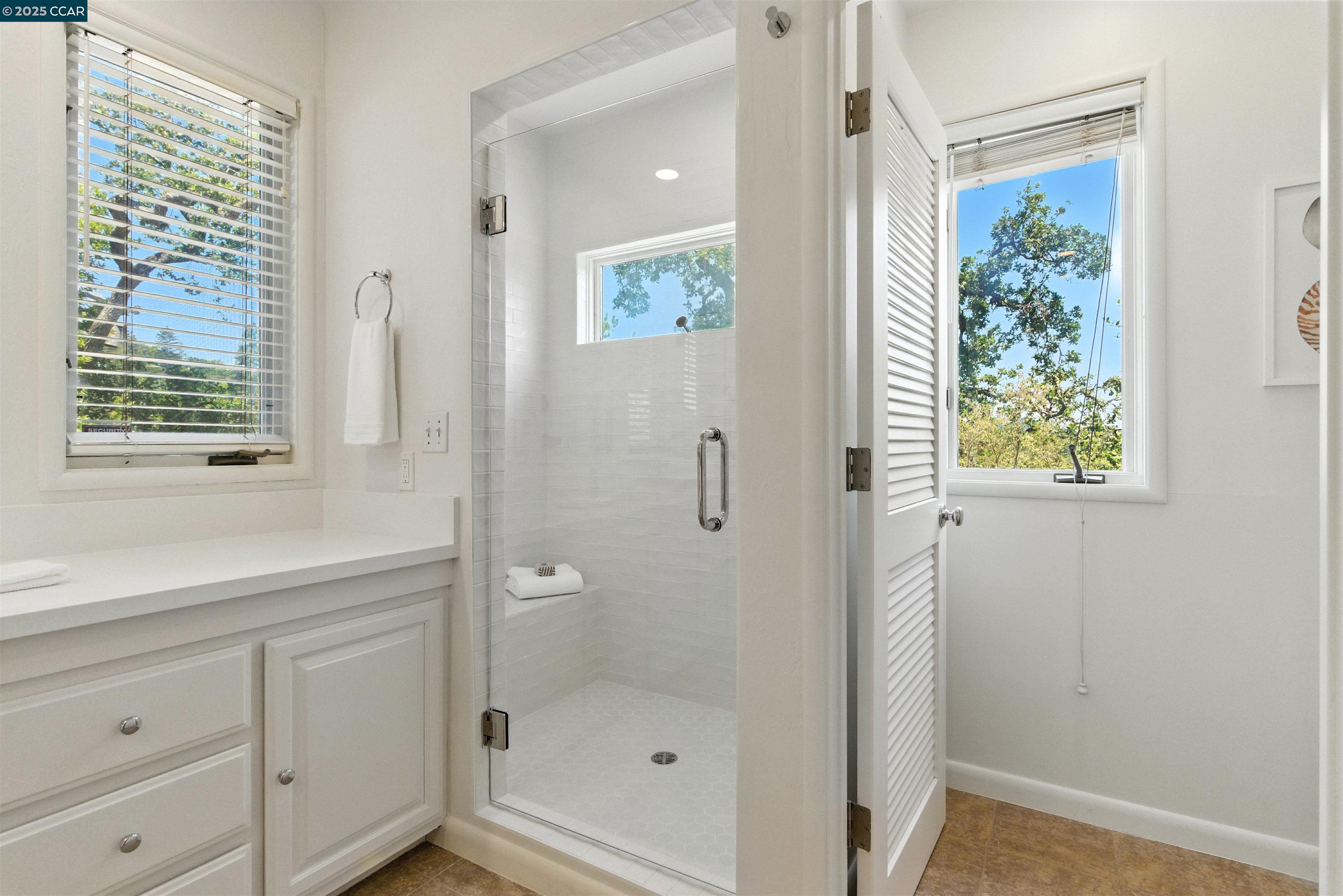 Detail Gallery Image 27 of 51 For 4 La Campana Rd, Orinda,  CA 94563 - 3 Beds | 2 Baths