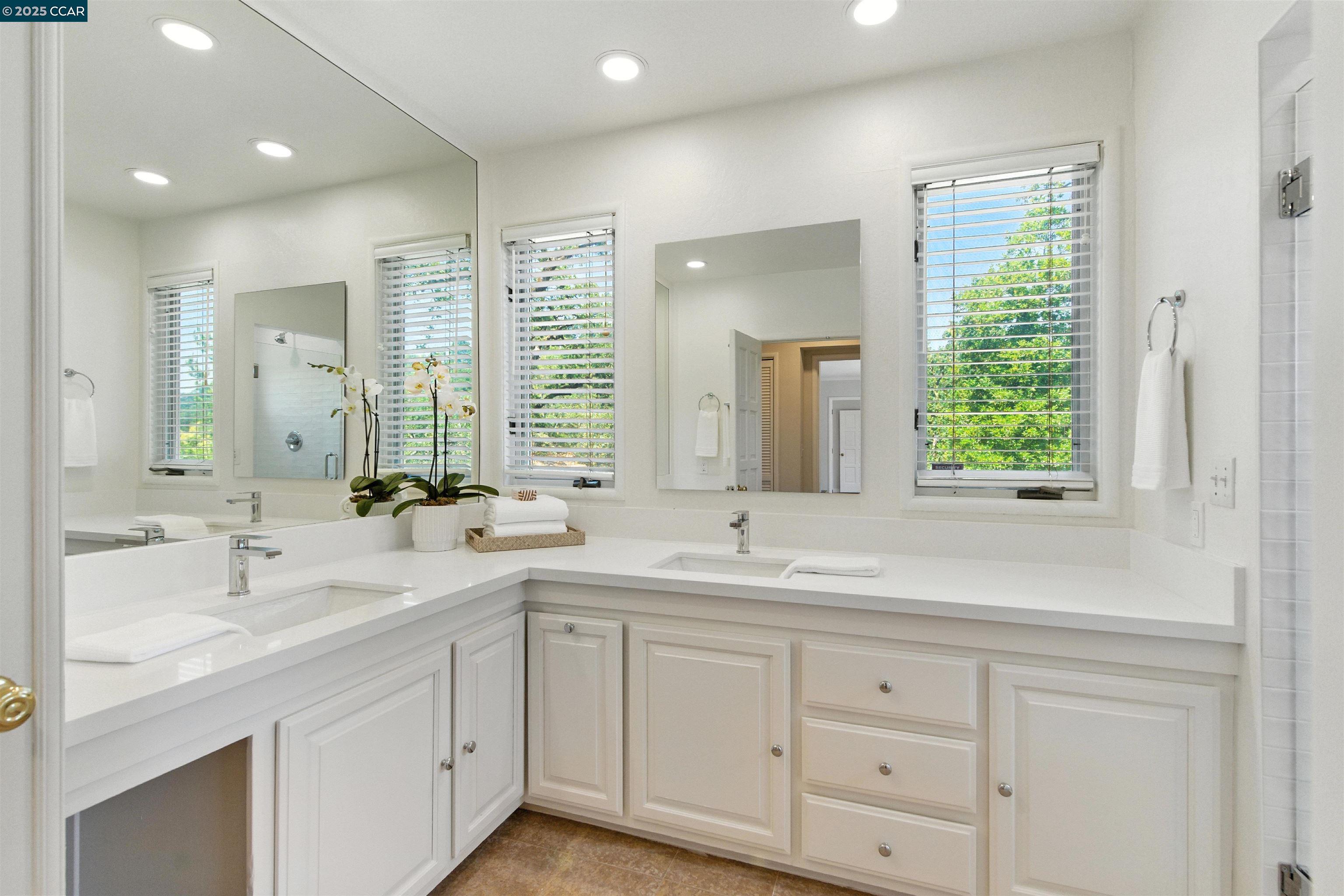 Detail Gallery Image 28 of 51 For 4 La Campana Rd, Orinda,  CA 94563 - 3 Beds | 2 Baths
