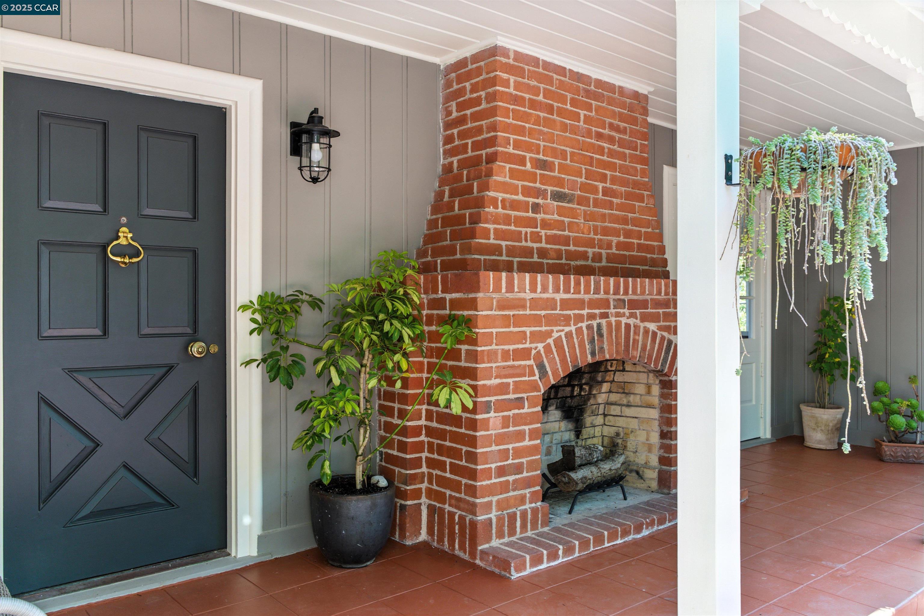 Detail Gallery Image 4 of 51 For 4 La Campana Rd, Orinda,  CA 94563 - 3 Beds | 2 Baths