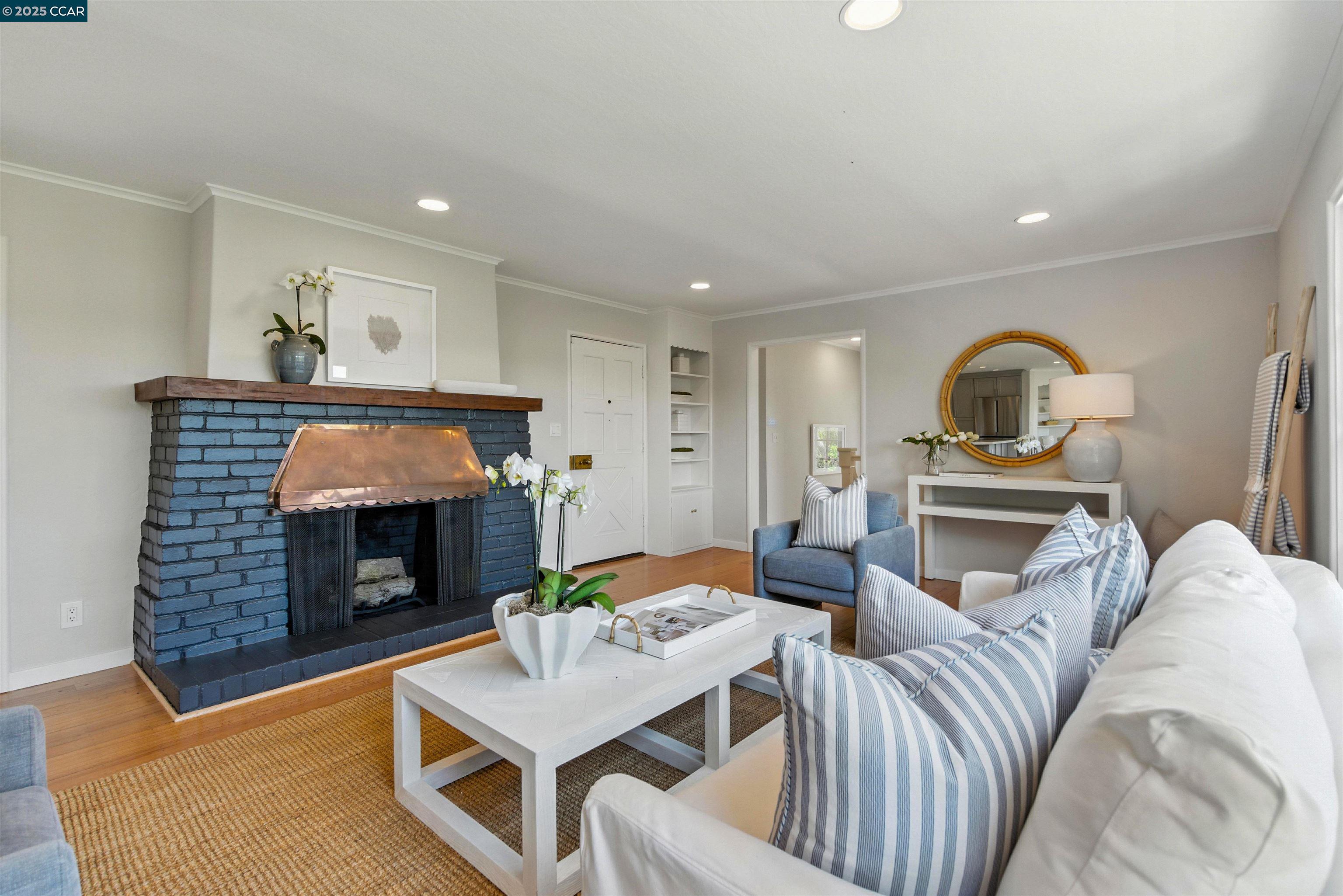 Detail Gallery Image 7 of 51 For 4 La Campana Rd, Orinda,  CA 94563 - 3 Beds | 2 Baths