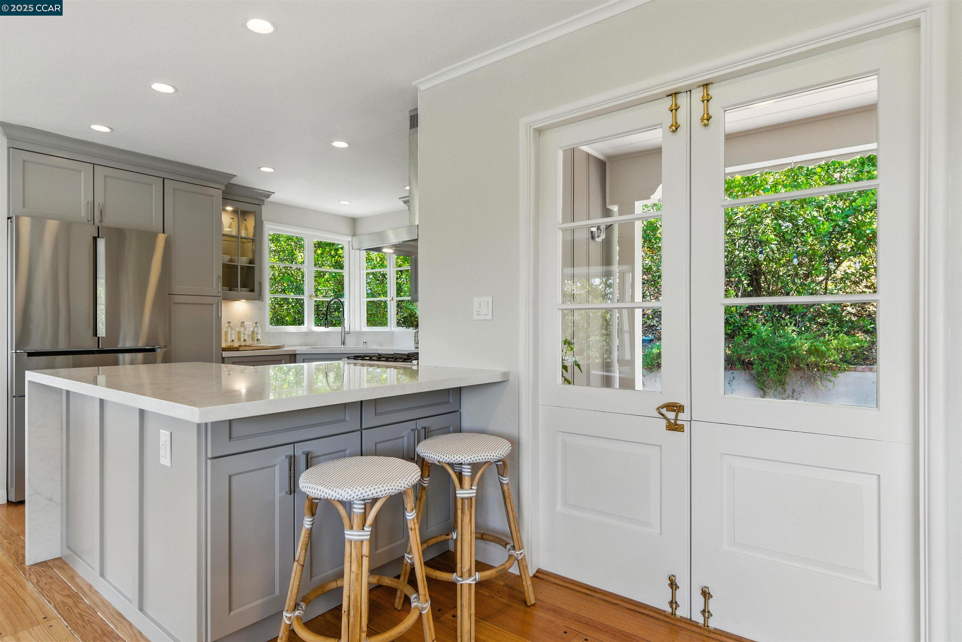 Detail Gallery Image 8 of 51 For 4 La Campana Rd, Orinda,  CA 94563 - 3 Beds | 2 Baths