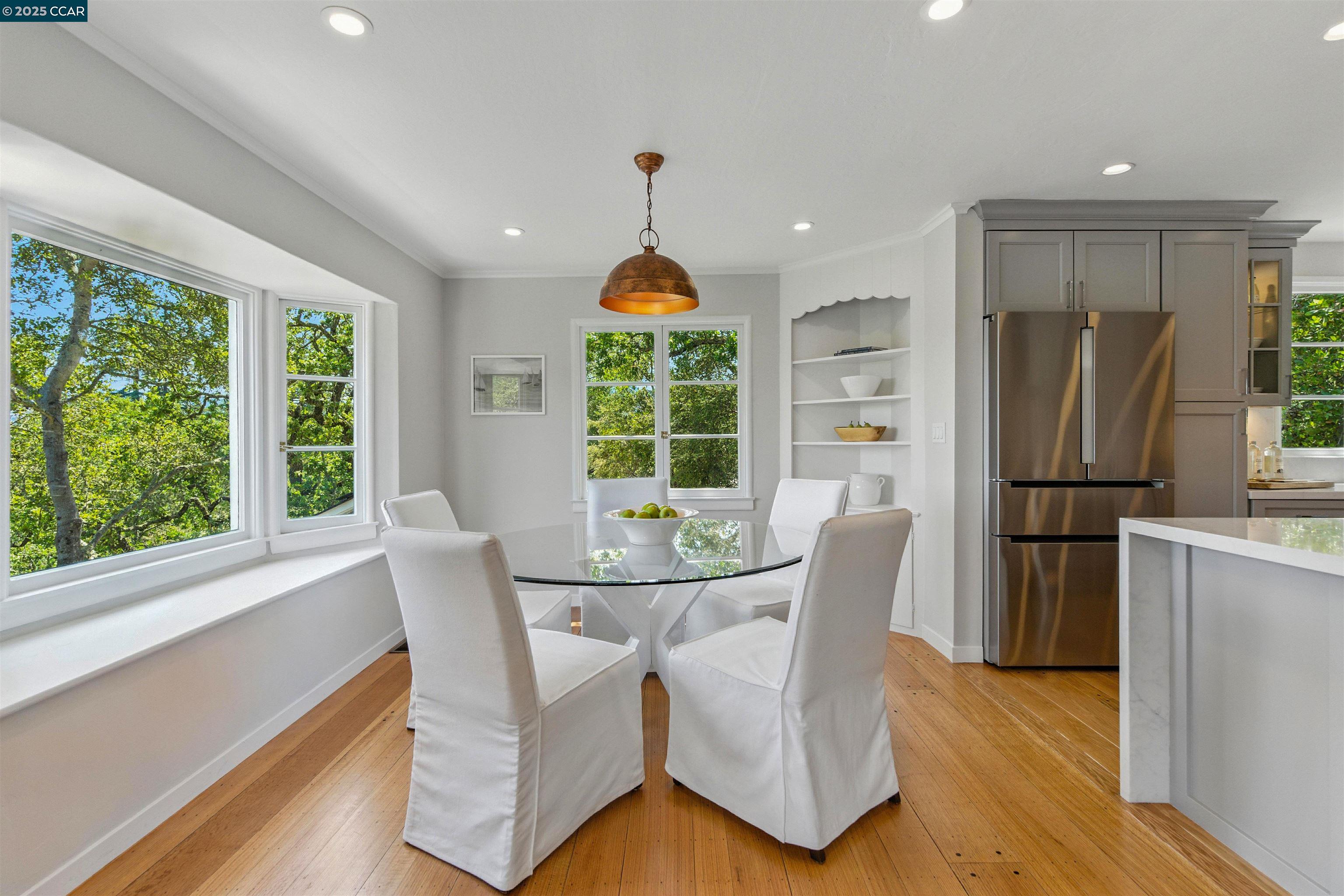 Detail Gallery Image 10 of 51 For 4 La Campana Rd, Orinda,  CA 94563 - 3 Beds | 2 Baths