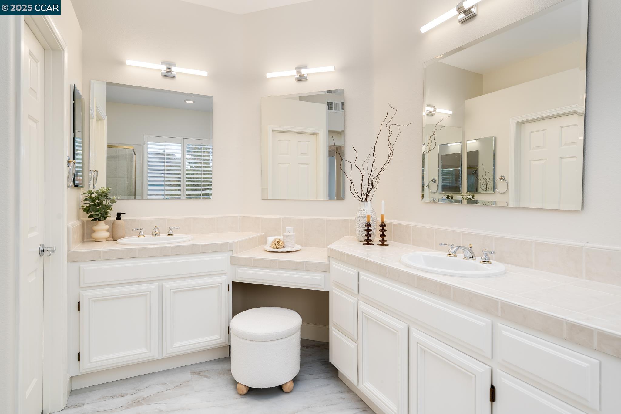 Detail Gallery Image 28 of 46 For 9356 Mediar Dr, San Ramon,  CA 94582 - 6 Beds | 3 Baths