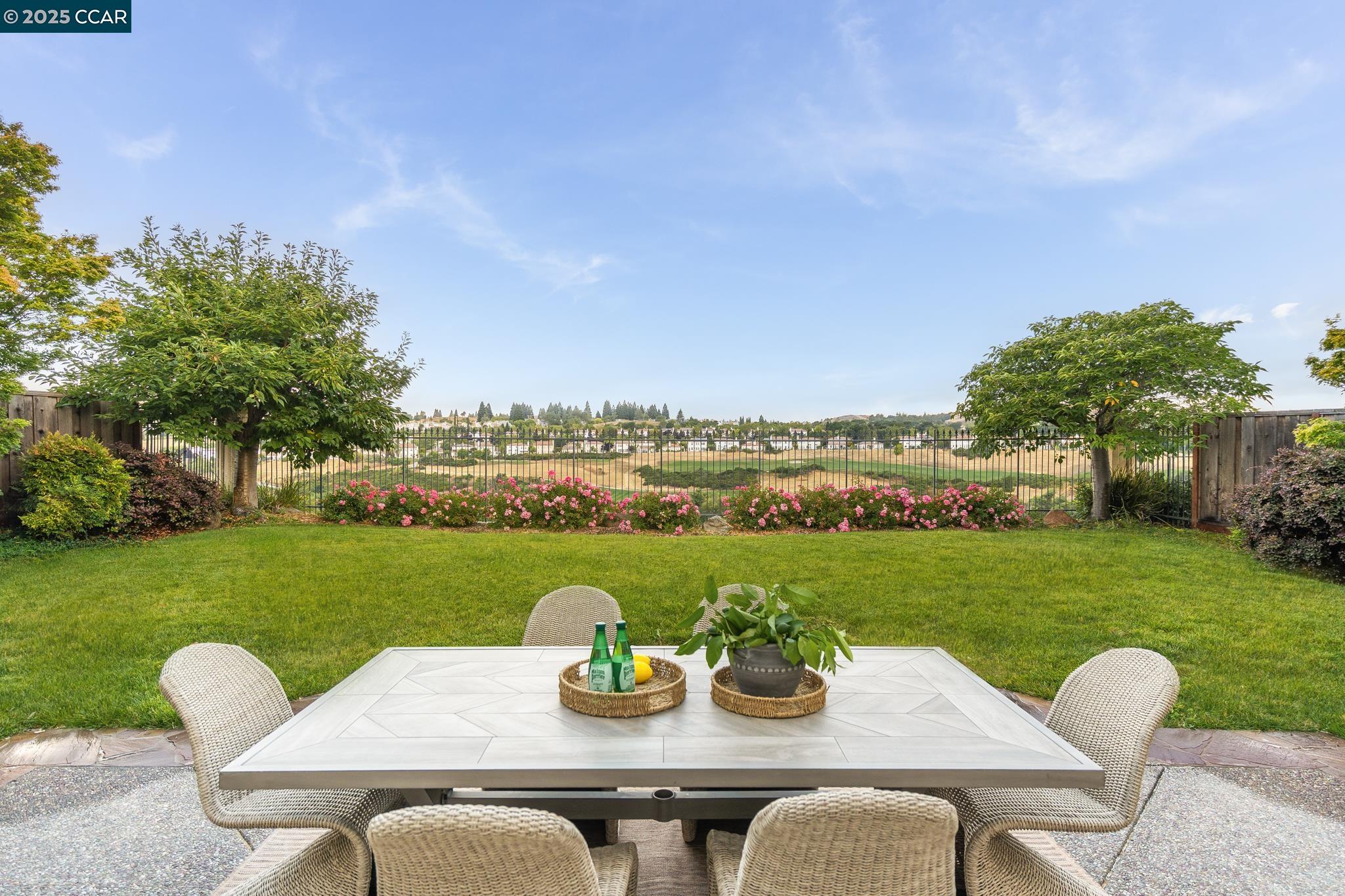 Detail Gallery Image 35 of 46 For 9356 Mediar Dr, San Ramon,  CA 94582 - 6 Beds | 3 Baths