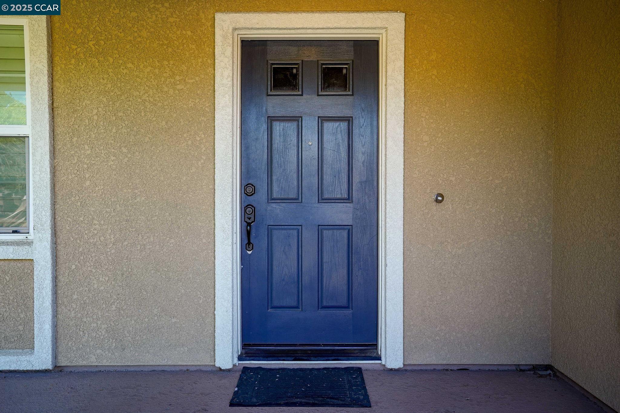 Detail Gallery Image 4 of 27 For 192 Jupiter Ct, Pittsburg,  CA 94565 - 3 Beds | 2/1 Baths