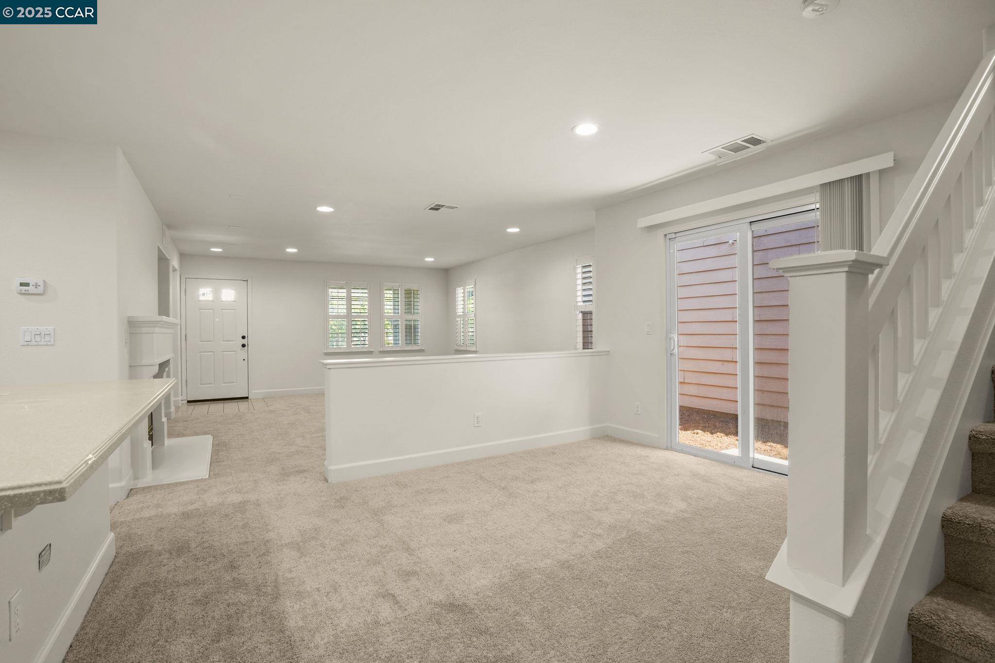 Detail Gallery Image 7 of 27 For 192 Jupiter Ct, Pittsburg,  CA 94565 - 3 Beds | 2/1 Baths