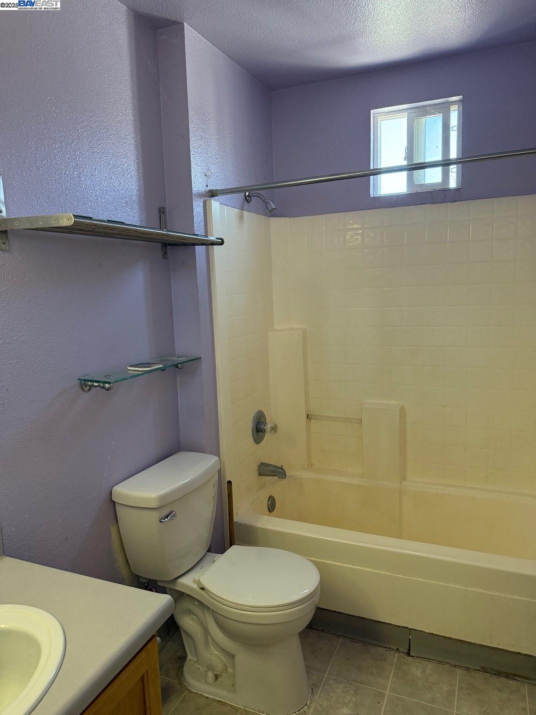 Detail Gallery Image 17 of 26 For 2438 Savannah Court, Oakland,  CA 94603 - 3 Beds | 2 Baths
