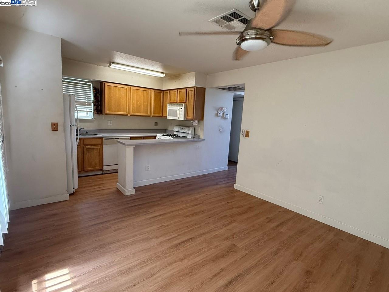 Detail Gallery Image 25 of 26 For 2438 Savannah Court, Oakland,  CA 94603 - 3 Beds | 2 Baths