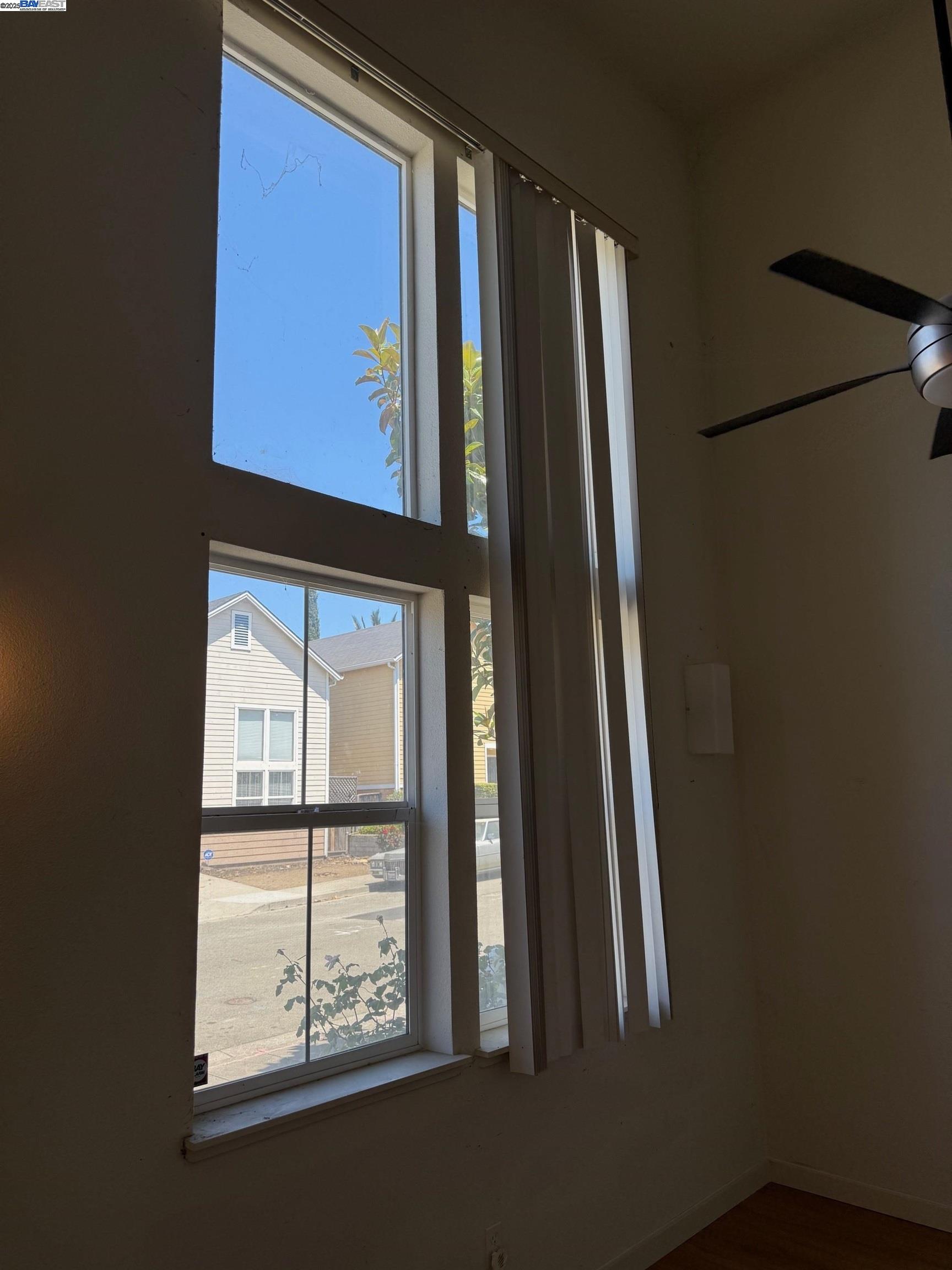 Detail Gallery Image 7 of 26 For 2438 Savannah Court, Oakland,  CA 94603 - 3 Beds | 2 Baths
