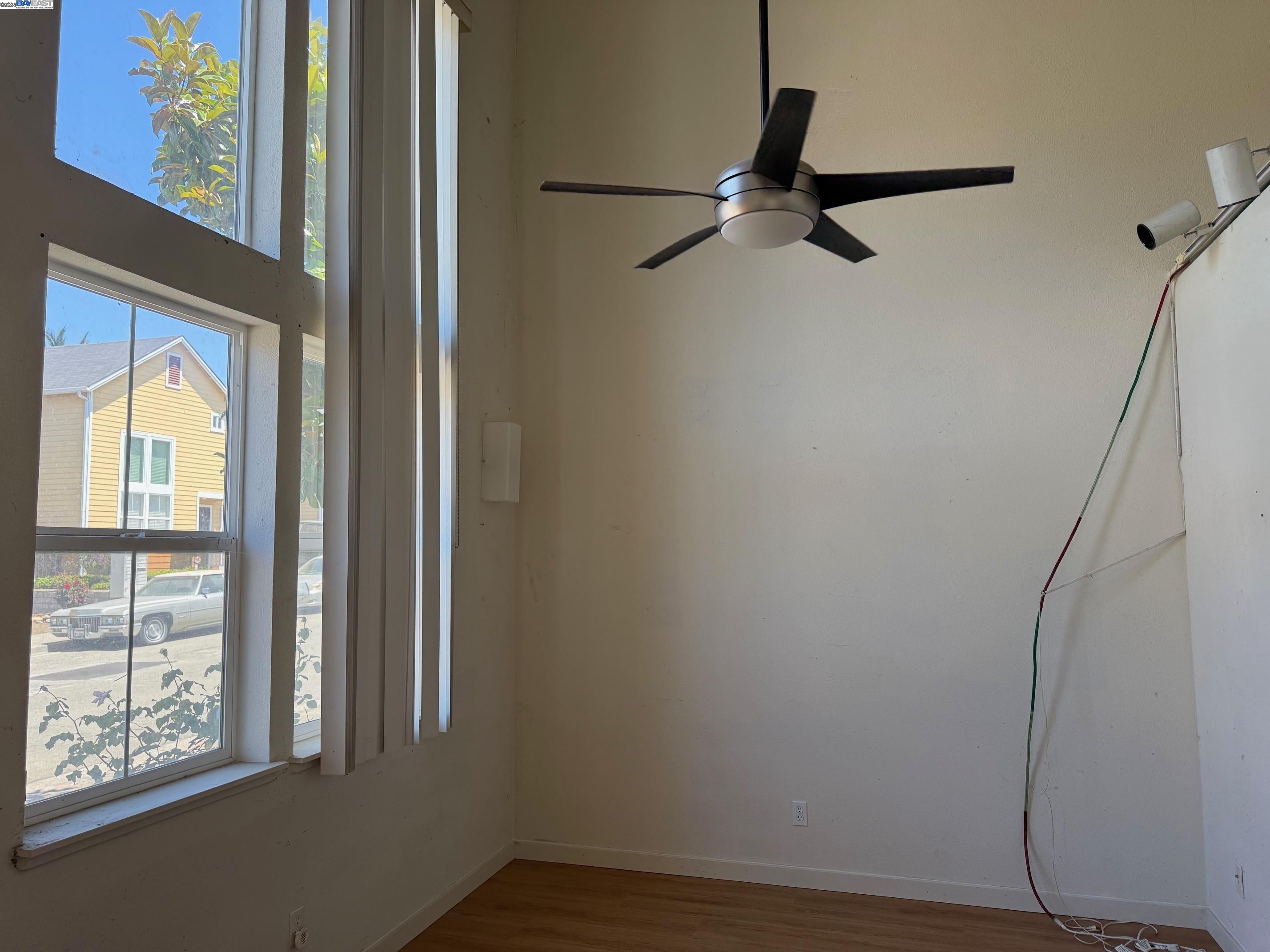 Detail Gallery Image 9 of 26 For 2438 Savannah Court, Oakland,  CA 94603 - 3 Beds | 2 Baths