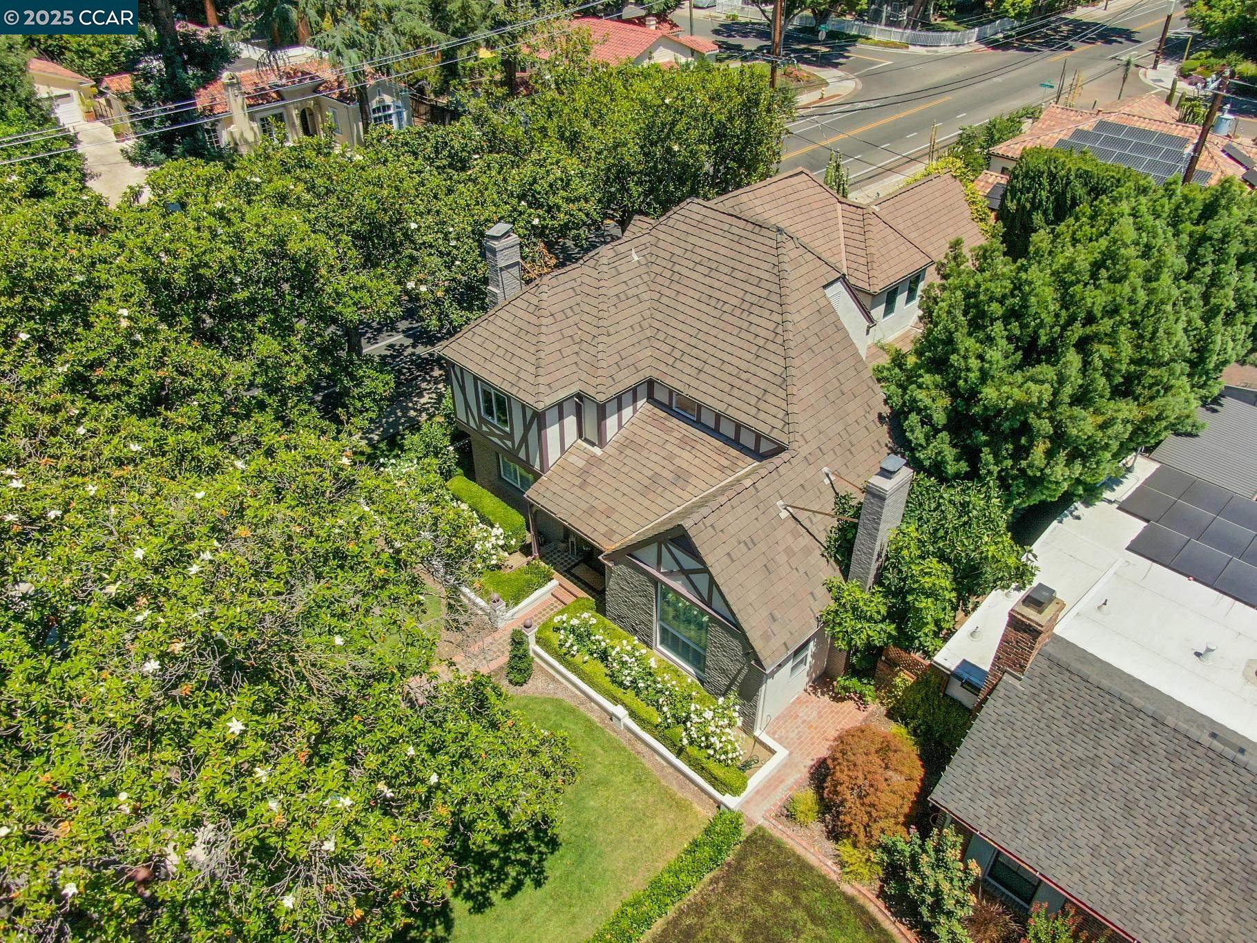 Detail Gallery Image 28 of 29 For 1102 Carolyn Ave, San Jose,  CA 95125 - 4 Beds | 2/1 Baths
