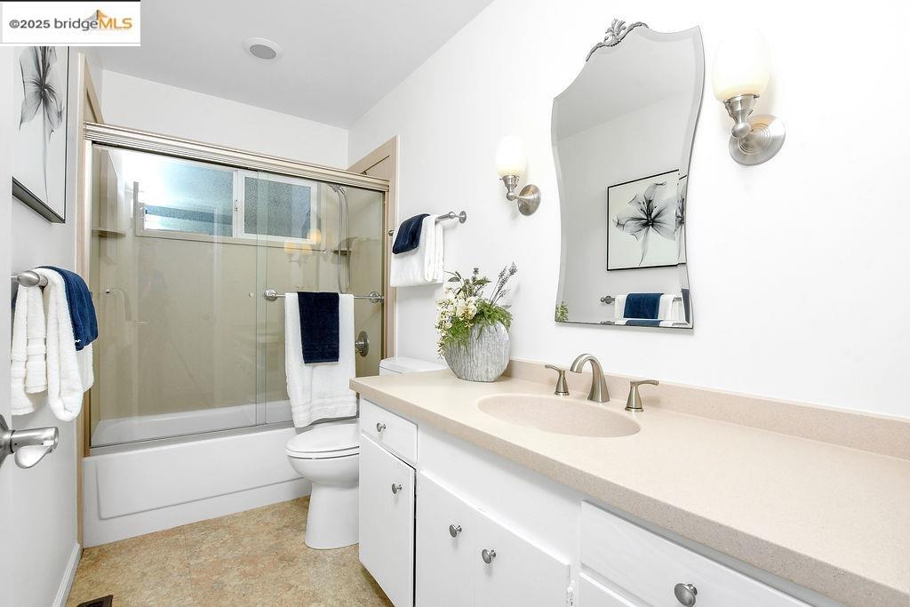 Detail Gallery Image 19 of 40 For 789 E Angela St, Pleasanton,  CA 94566 - 3 Beds | 2 Baths