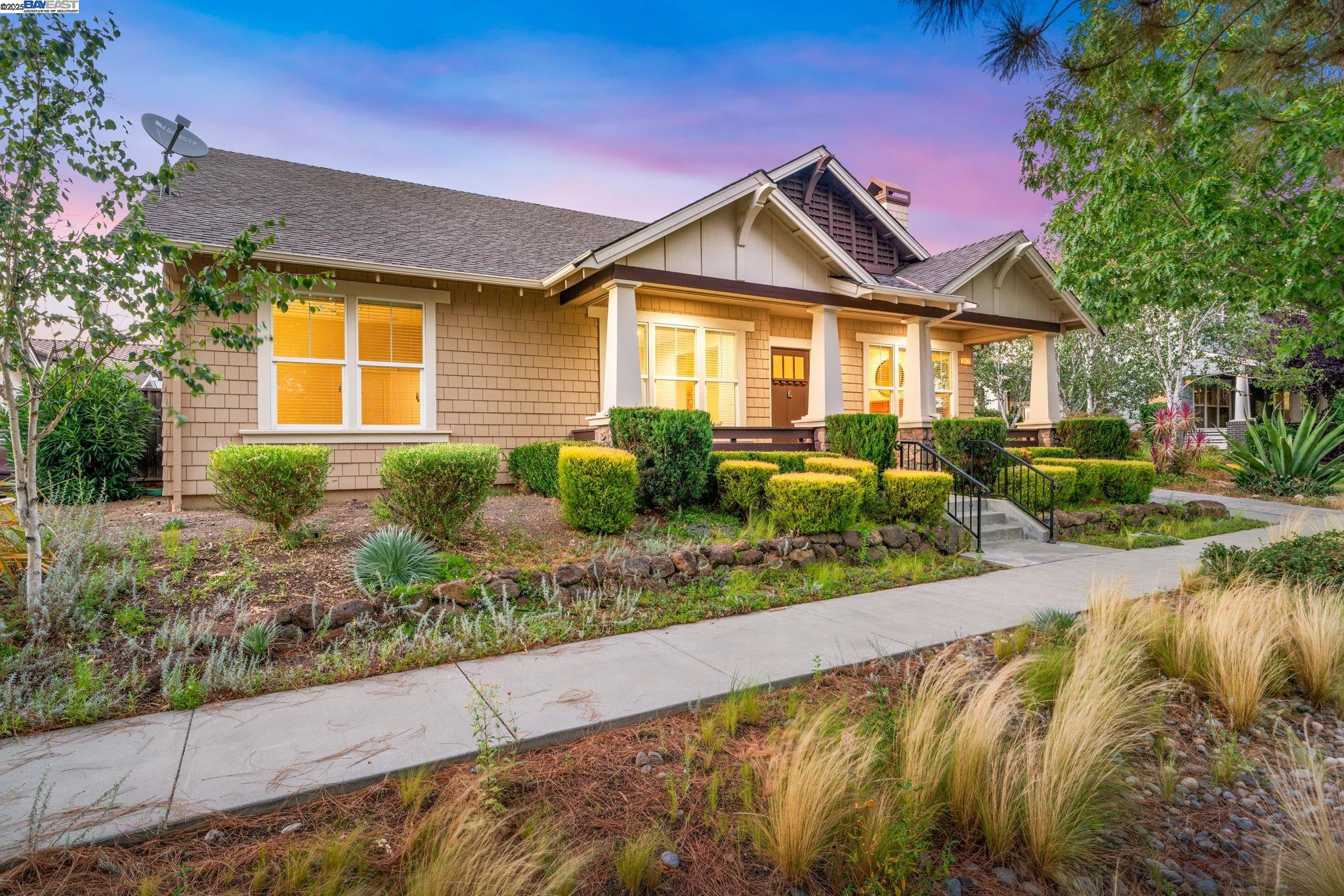 Detail Gallery Image 2 of 60 For 5477 Stockton Loop, Livermore,  CA 94550 - 4 Beds | 3 Baths