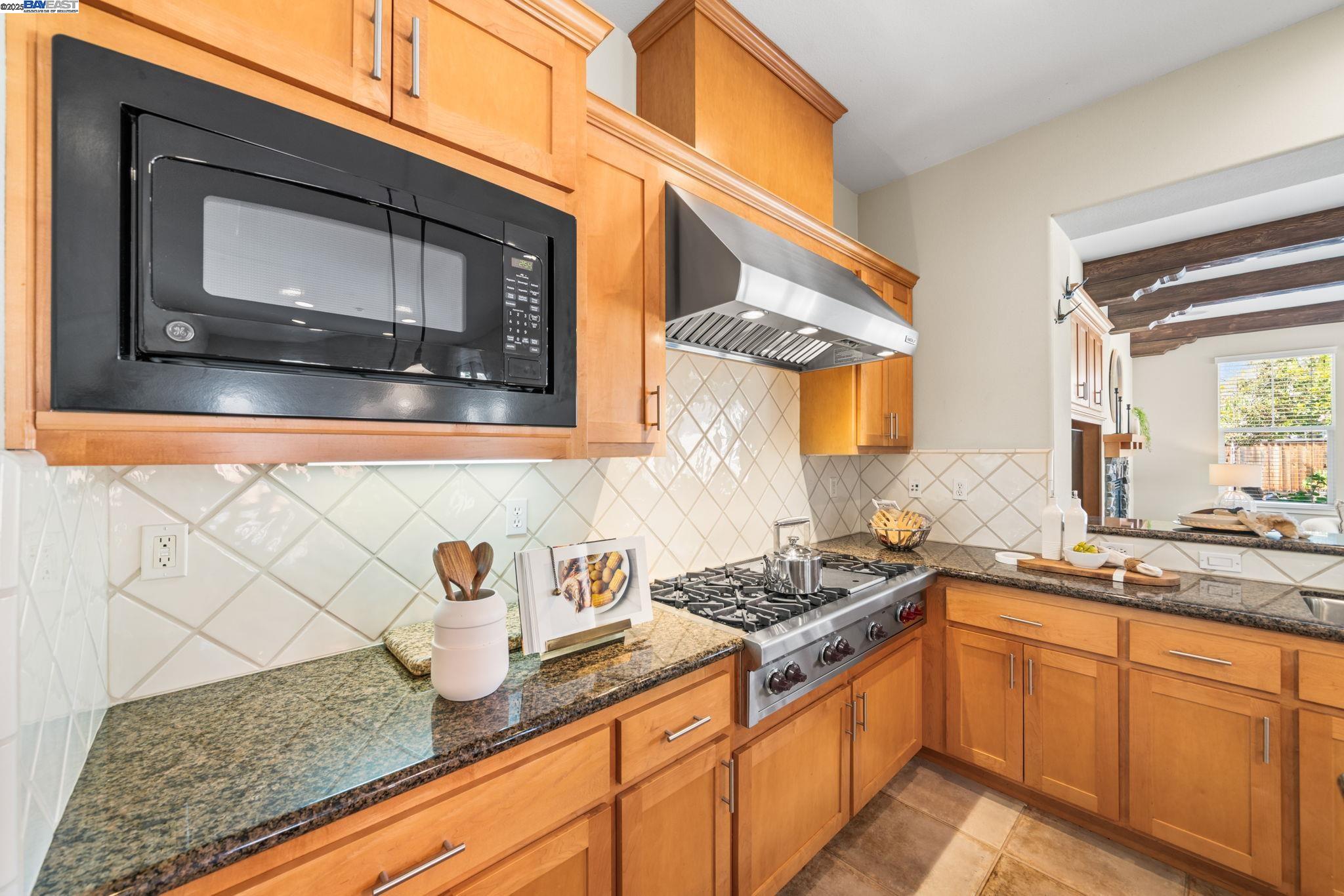 Detail Gallery Image 19 of 60 For 5477 Stockton Loop, Livermore,  CA 94550 - 4 Beds | 3 Baths