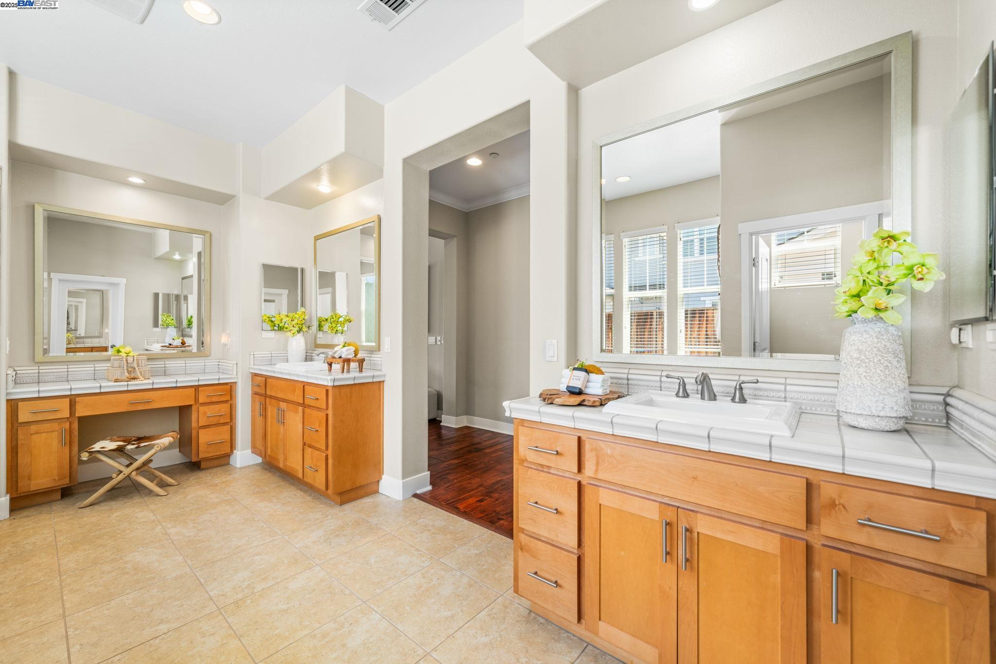 Detail Gallery Image 33 of 60 For 5477 Stockton Loop, Livermore,  CA 94550 - 4 Beds | 3 Baths