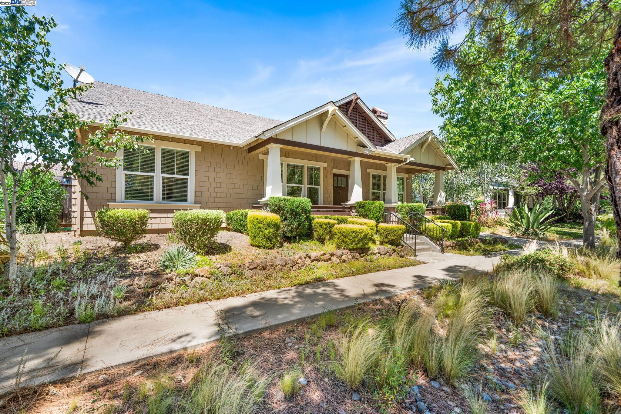 Detail Gallery Image 6 of 60 For 5477 Stockton Loop, Livermore,  CA 94550 - 4 Beds | 3 Baths