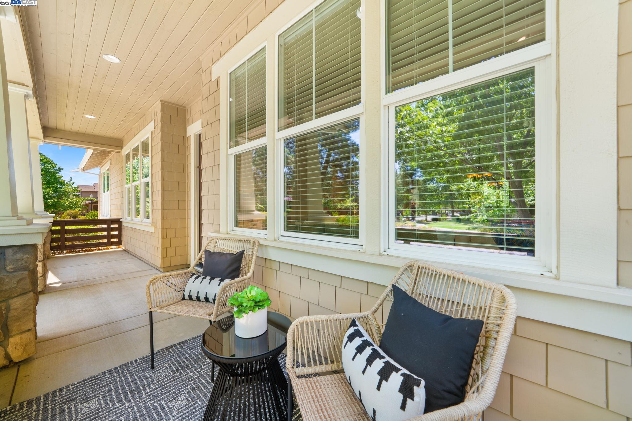 Detail Gallery Image 9 of 60 For 5477 Stockton Loop, Livermore,  CA 94550 - 4 Beds | 3 Baths