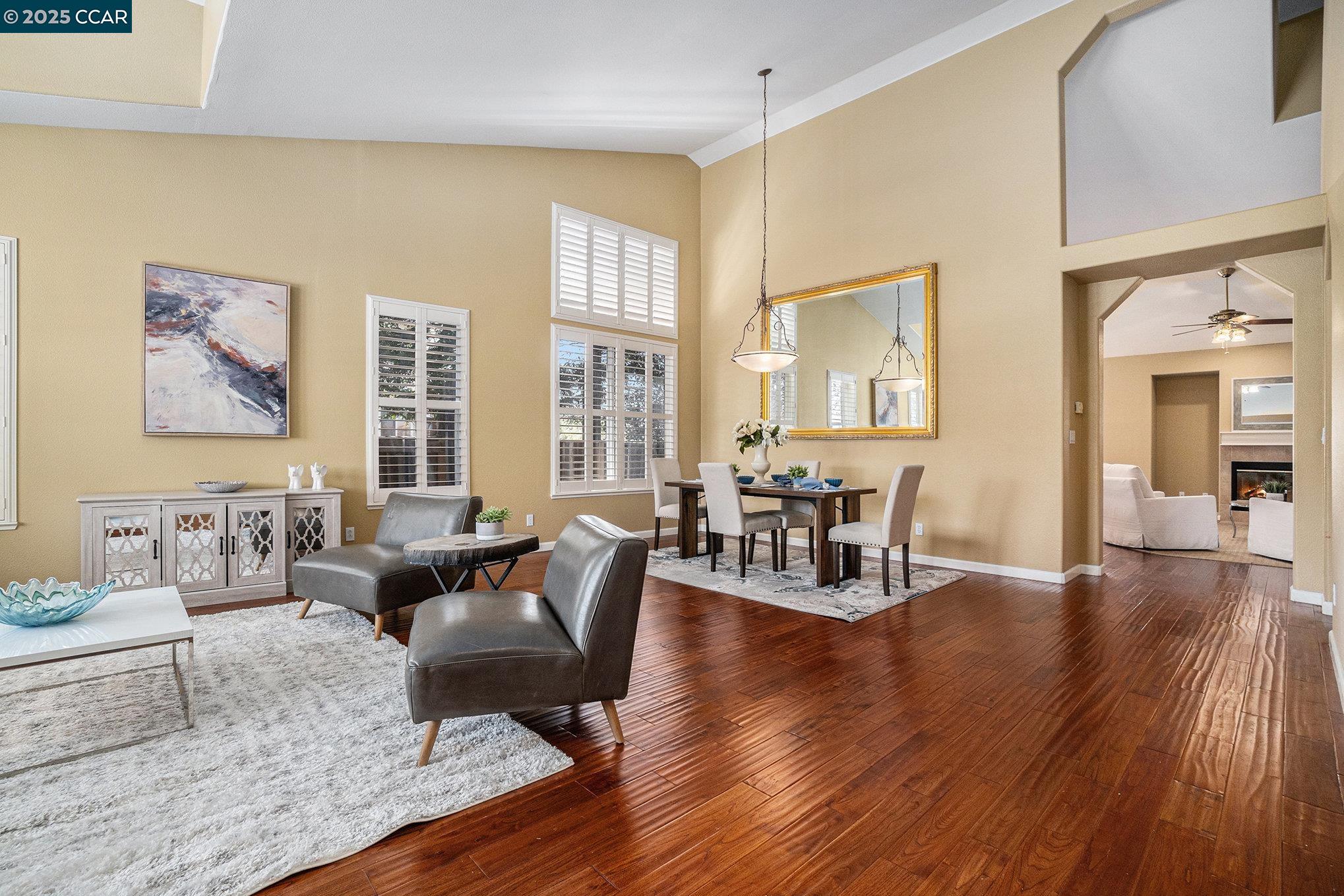 Detail Gallery Image 2 of 28 For 121 St Nazaire Ct, Martinez,  CA 94553 - 5 Beds | 3 Baths