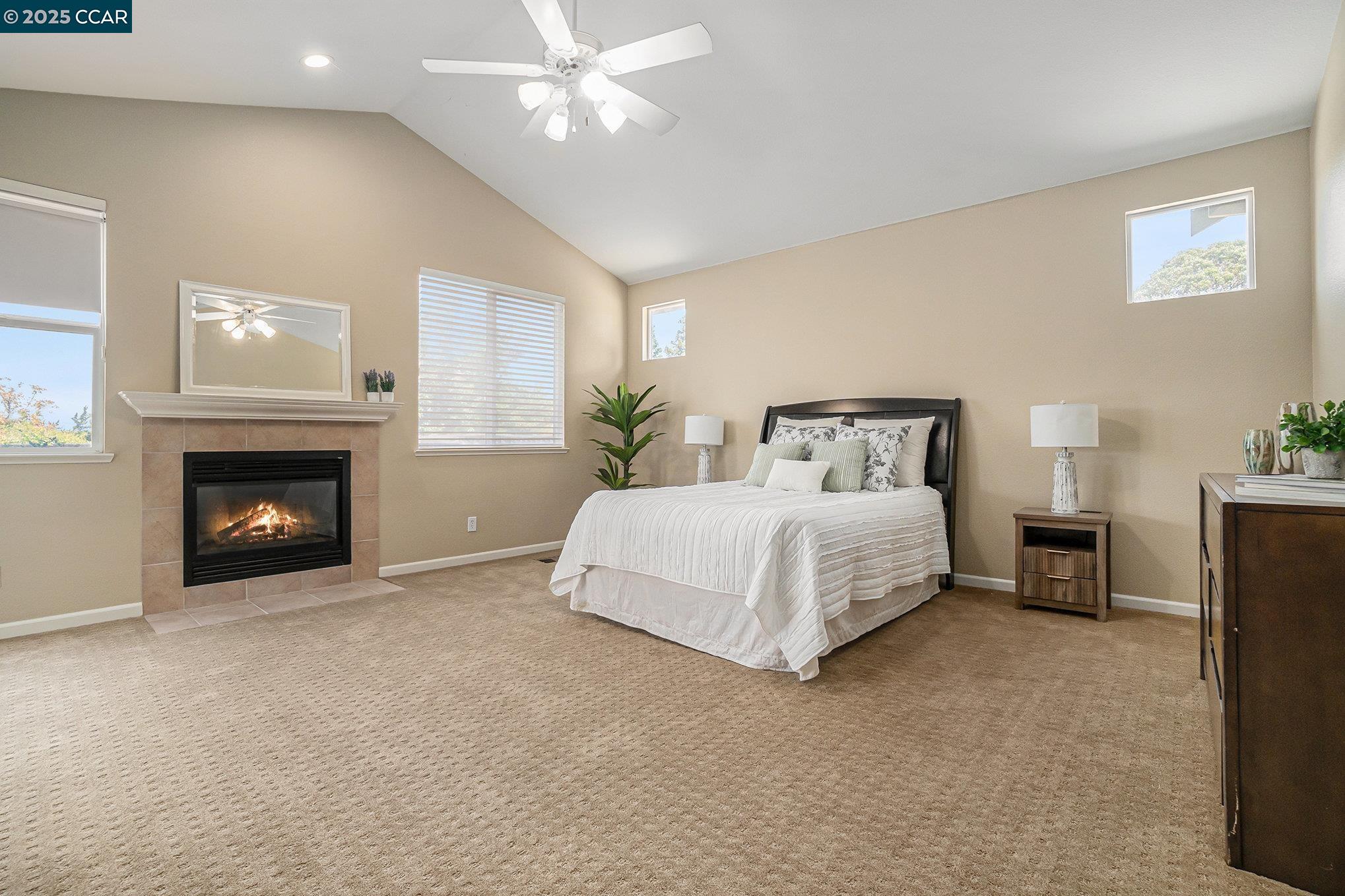 Detail Gallery Image 13 of 28 For 121 St Nazaire Ct, Martinez,  CA 94553 - 5 Beds | 3 Baths