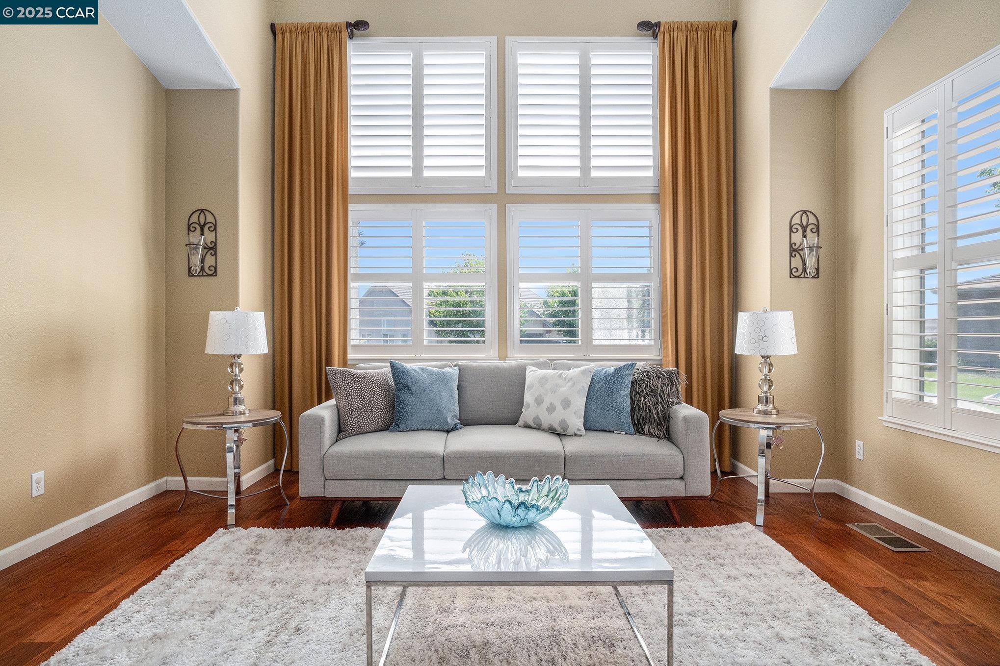 Detail Gallery Image 4 of 28 For 121 St Nazaire Ct, Martinez,  CA 94553 - 5 Beds | 3 Baths