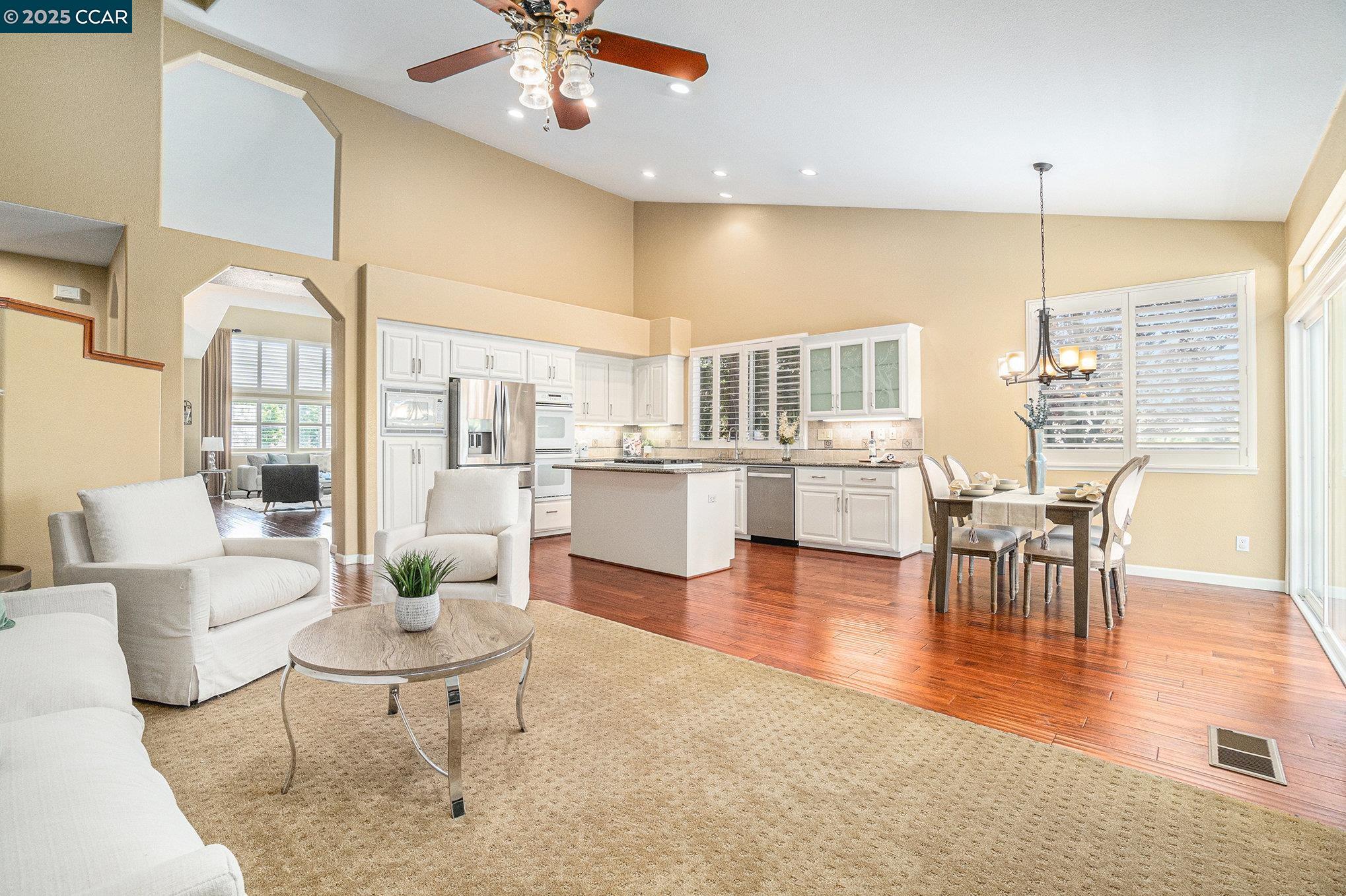 Detail Gallery Image 8 of 28 For 121 St Nazaire Ct, Martinez,  CA 94553 - 5 Beds | 3 Baths