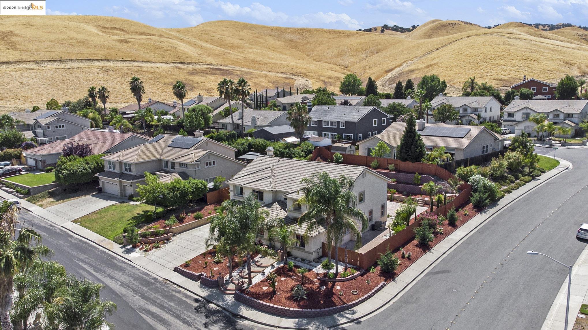 Detail Gallery Image 2 of 60 For 5235 Ramsdell Ct, Antioch,  CA 94531 - 6 Beds | 3 Baths