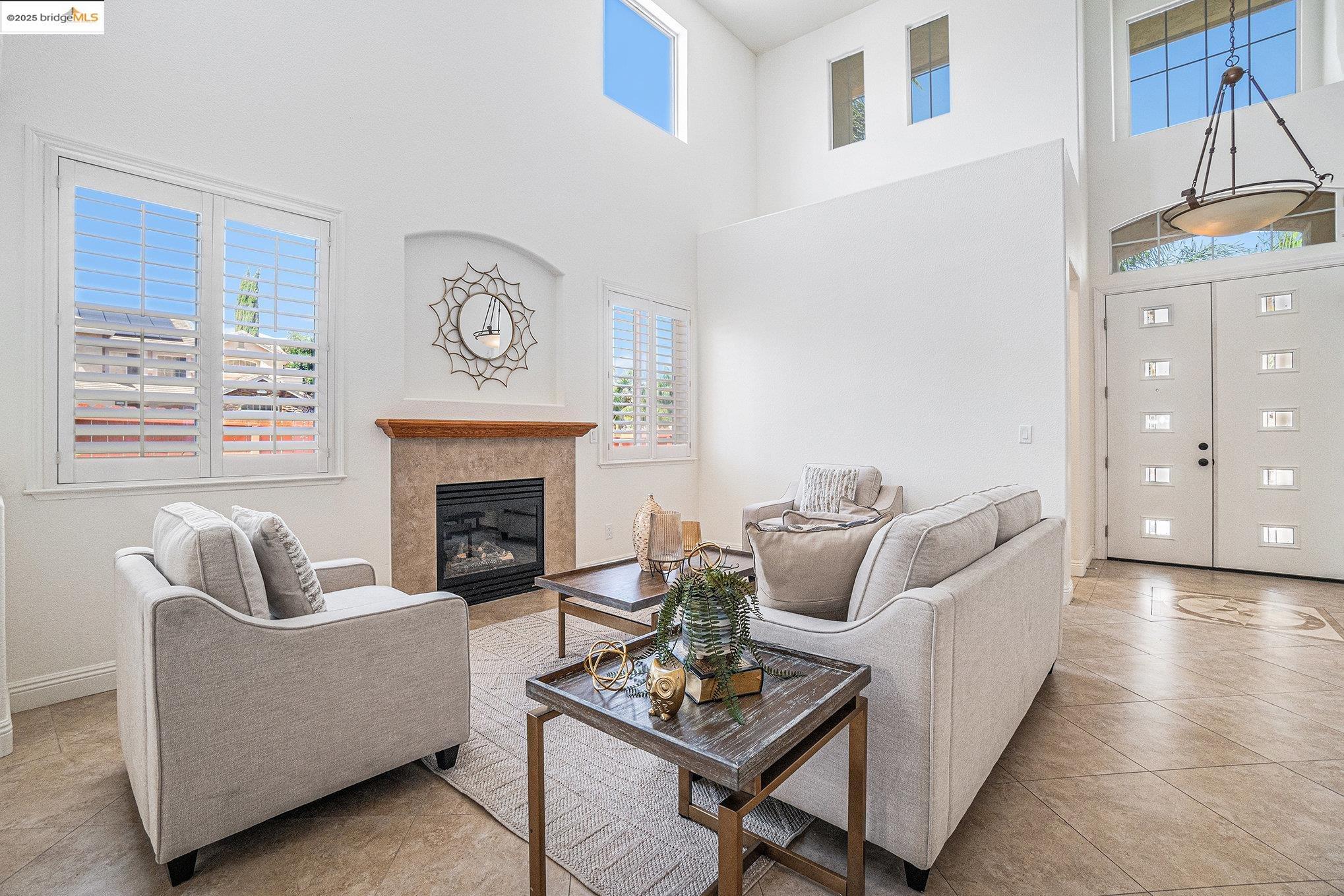 Detail Gallery Image 5 of 54 For 5235 Ramsdell Ct, Antioch,  CA 94531 - 6 Beds | 3 Baths