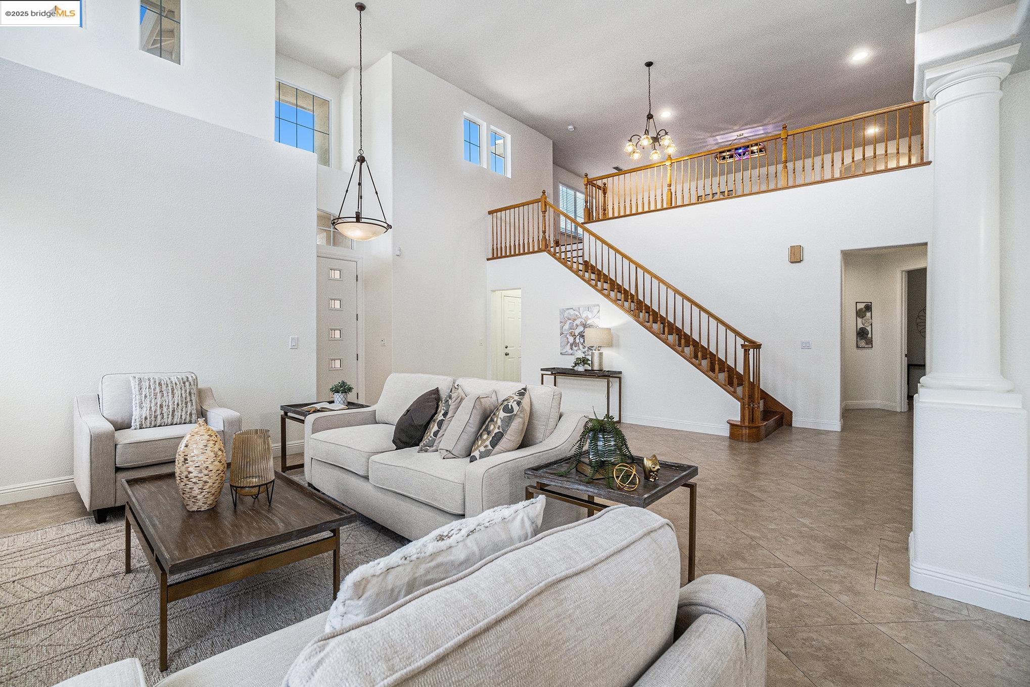 Detail Gallery Image 6 of 54 For 5235 Ramsdell Ct, Antioch,  CA 94531 - 6 Beds | 3 Baths