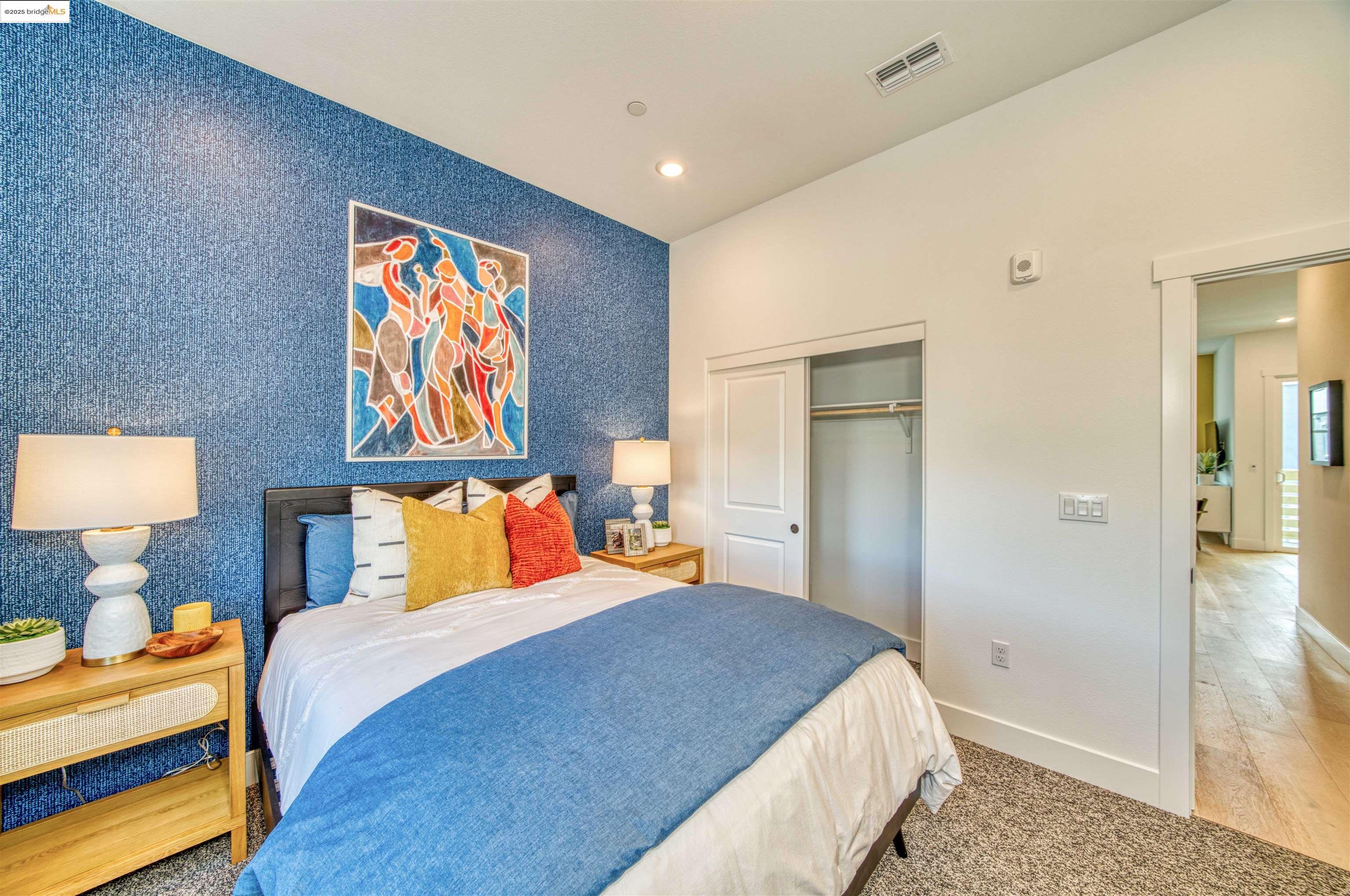 Detail Gallery Image 11 of 22 For 28973 Parkwood Lane #94,  Hayward,  CA 94544 - 3 Beds | 3 Baths