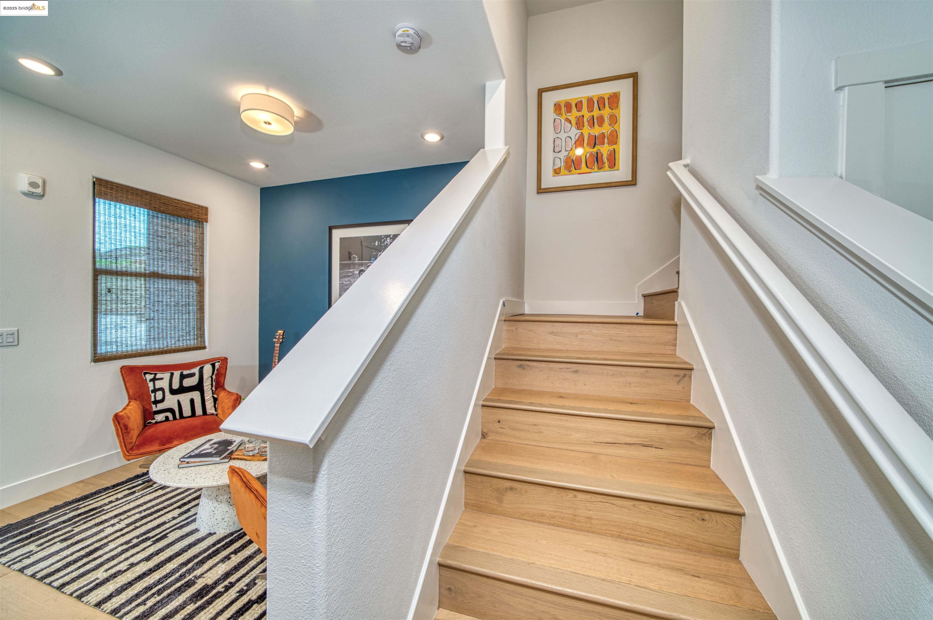 Detail Gallery Image 3 of 22 For 28973 Parkwood Lane #94,  Hayward,  CA 94544 - 3 Beds | 3 Baths