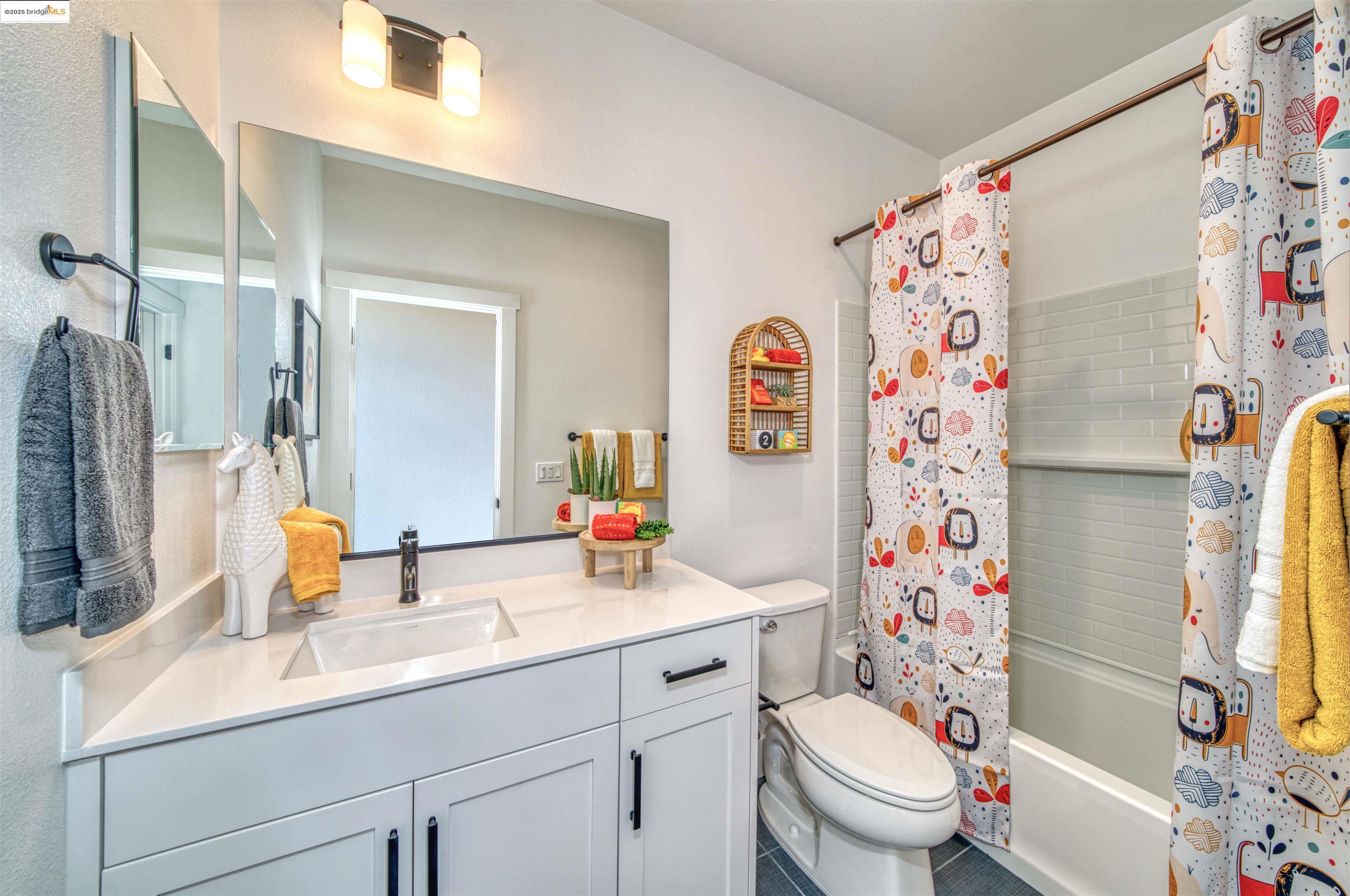 Detail Gallery Image 22 of 22 For 28973 Parkwood Lane #94,  Hayward,  CA 94544 - 3 Beds | 3 Baths