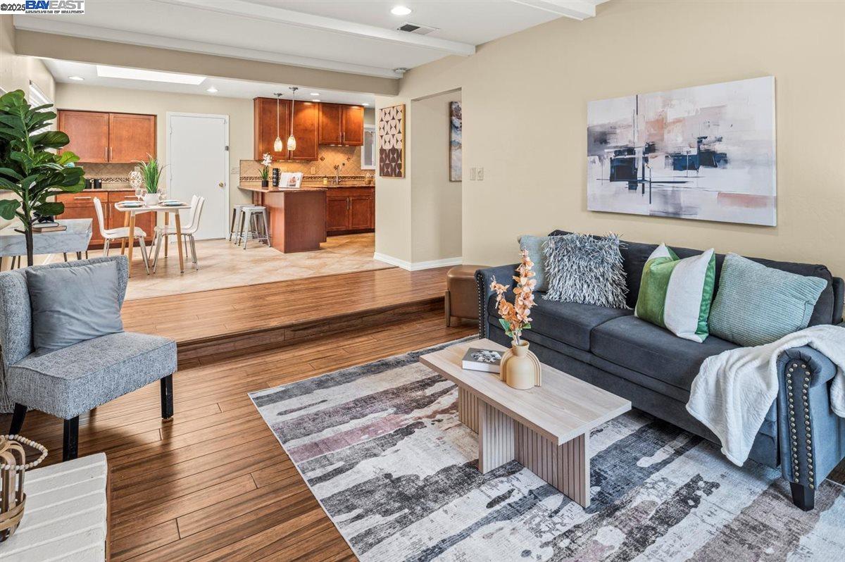 Detail Gallery Image 13 of 29 For 1965 Camargo Dr, San Jose,  CA 95132 - 4 Beds | 2 Baths