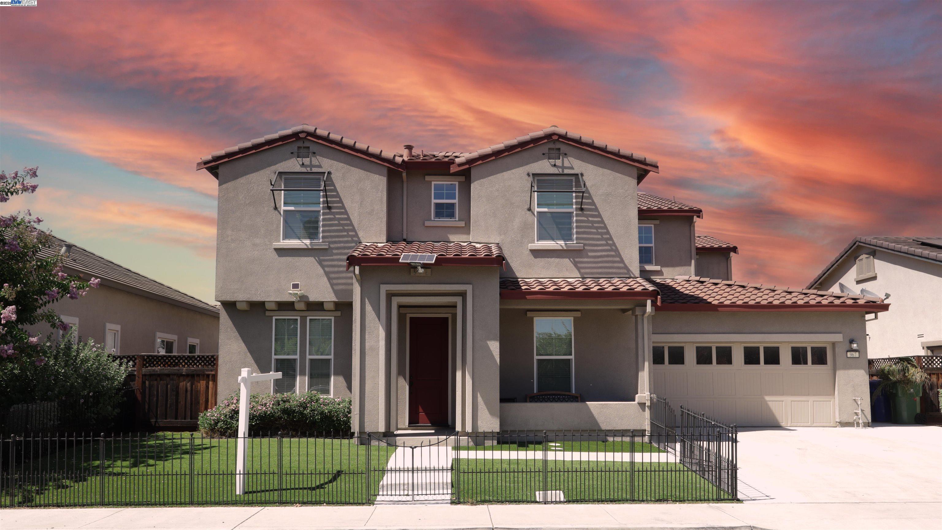 Detail Gallery Image 1 of 39 For 967 Dainty Ave, Brentwood,  CA 94513 - 6 Beds | 4 Baths