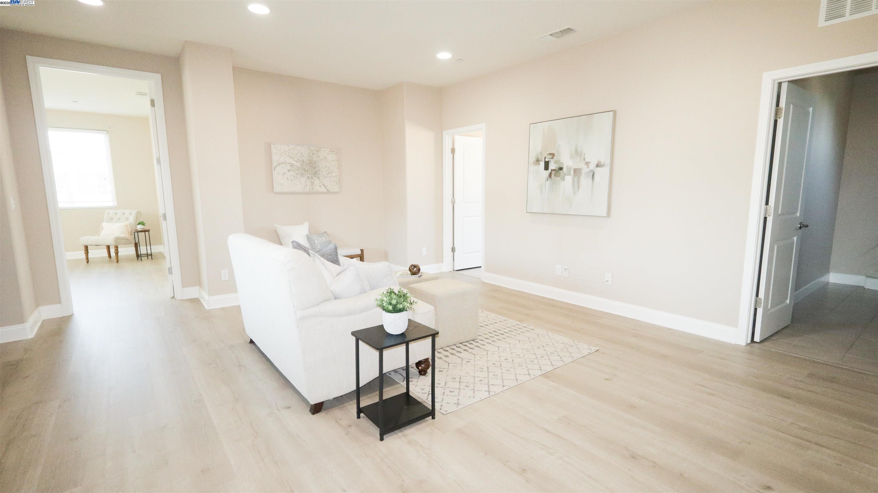 Detail Gallery Image 19 of 39 For 967 Dainty Ave, Brentwood,  CA 94513 - 6 Beds | 4 Baths