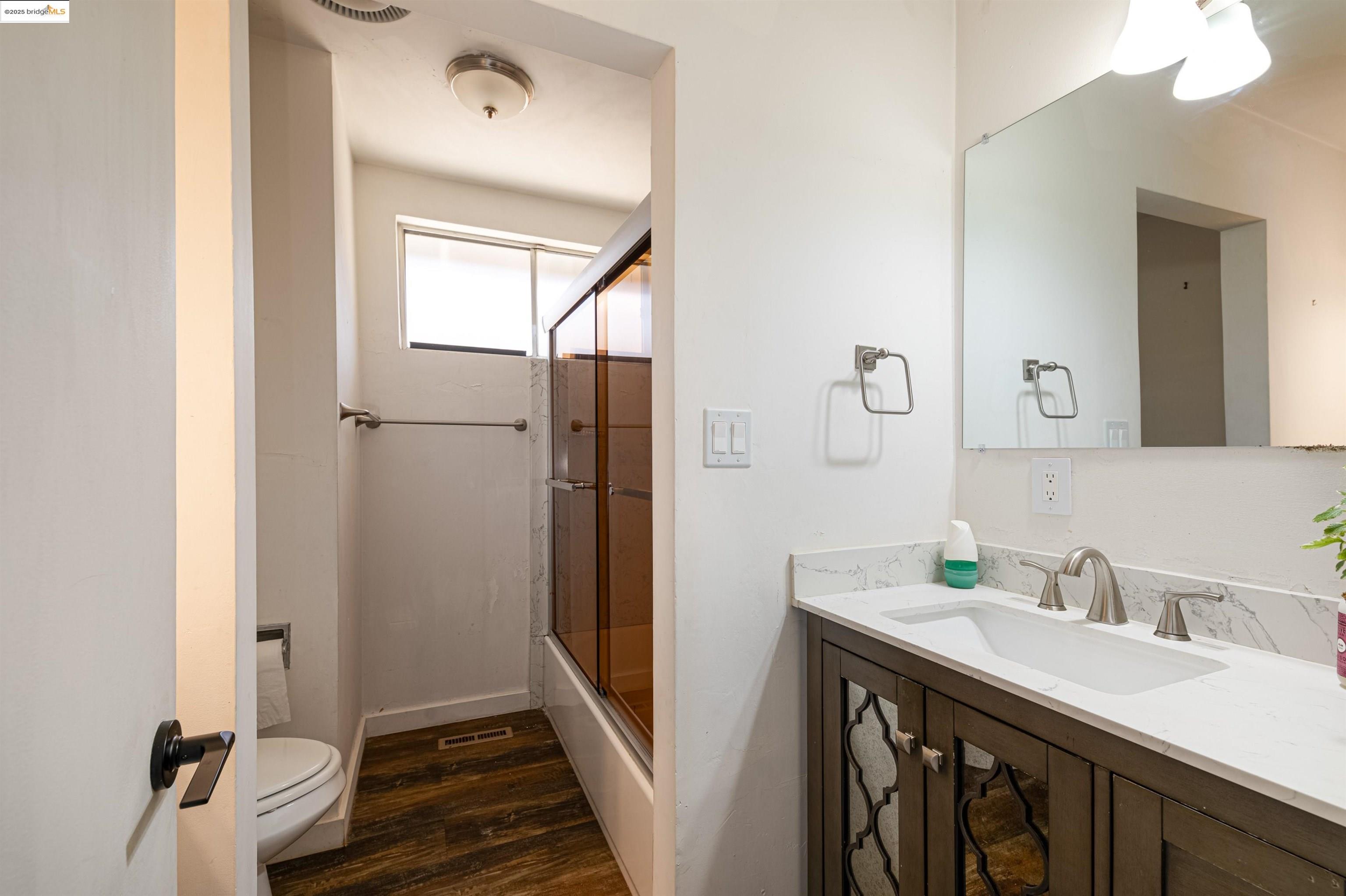 Detail Gallery Image 23 of 37 For Bridle Dr, Hayward,  CA 94541 - 4 Beds | 3 Baths