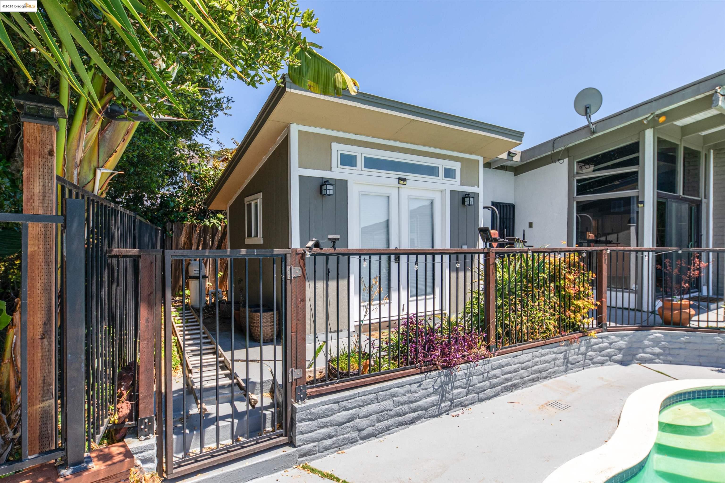 Detail Gallery Image 37 of 37 For Bridle Dr, Hayward,  CA 94541 - 4 Beds | 3 Baths