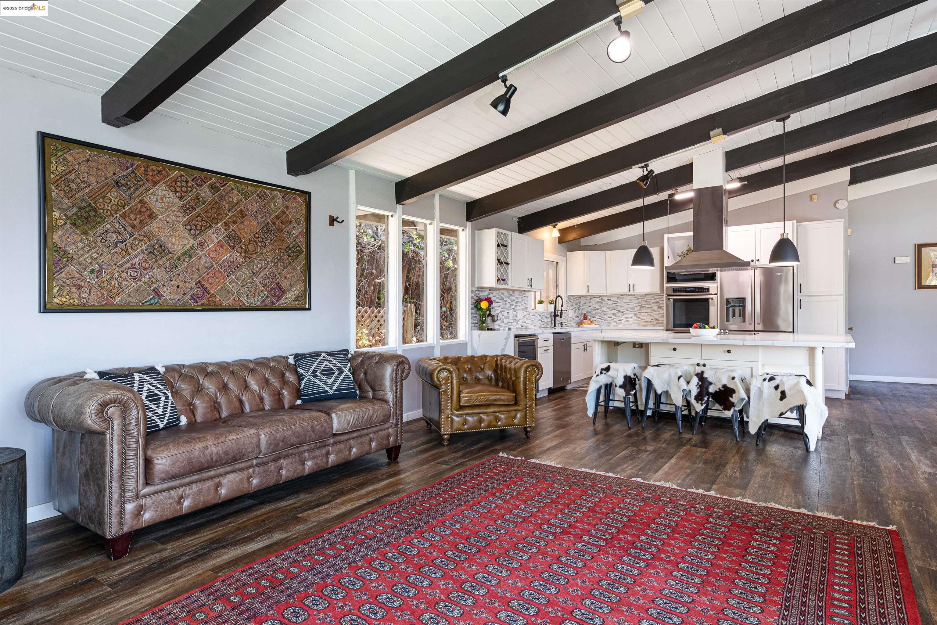 Detail Gallery Image 8 of 37 For Bridle Dr, Hayward,  CA 94541 - 4 Beds | 3 Baths