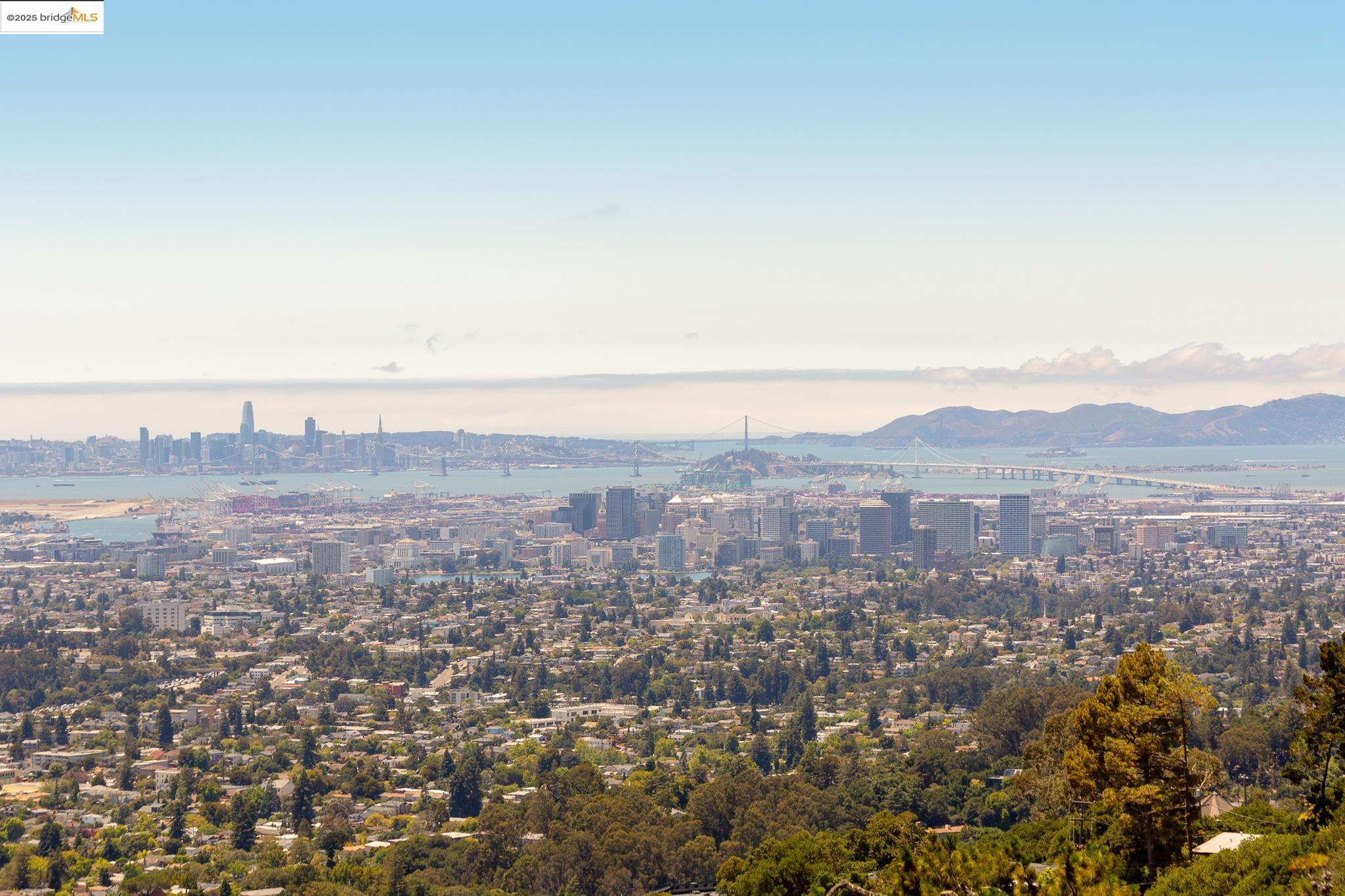 Detail Gallery Image 2 of 54 For 51 Rishell Dr, Oakland,  CA 94619 - 3 Beds | 2 Baths