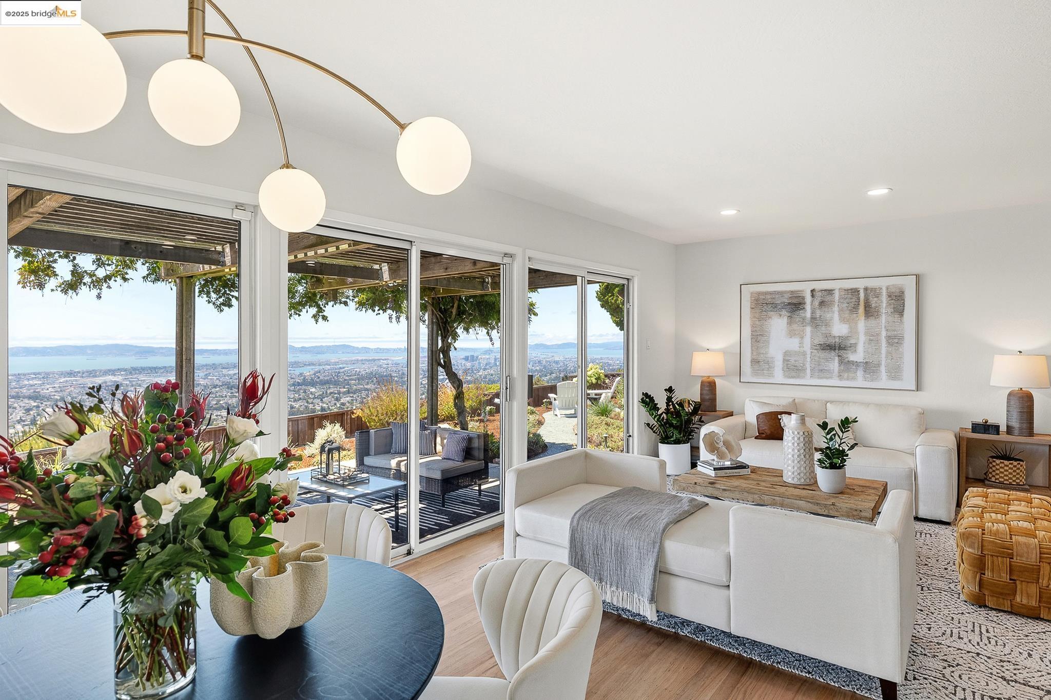 Detail Gallery Image 13 of 54 For 51 Rishell Dr, Oakland,  CA 94619 - 3 Beds | 2 Baths