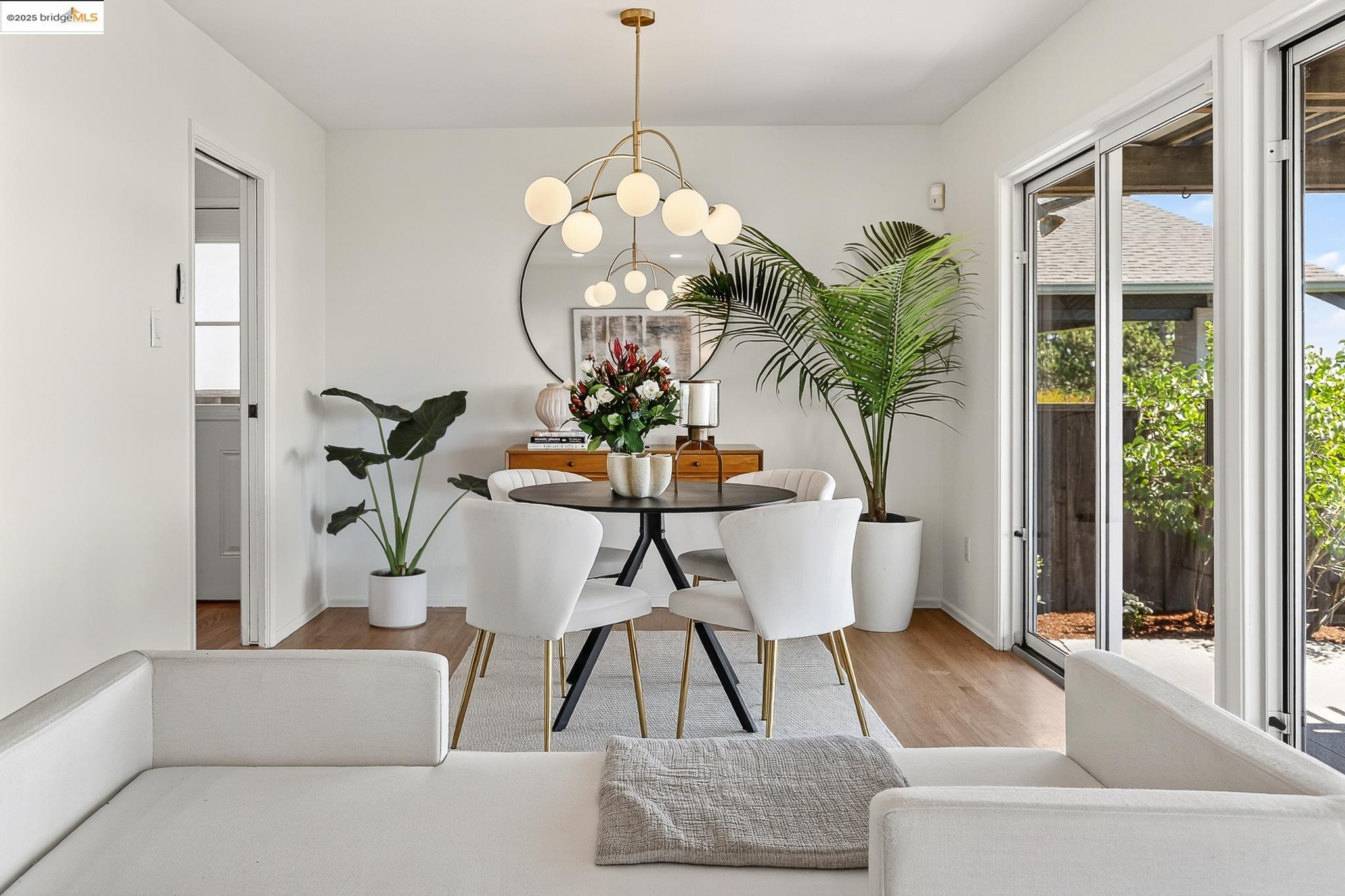 Detail Gallery Image 15 of 54 For 51 Rishell Dr, Oakland,  CA 94619 - 3 Beds | 2 Baths
