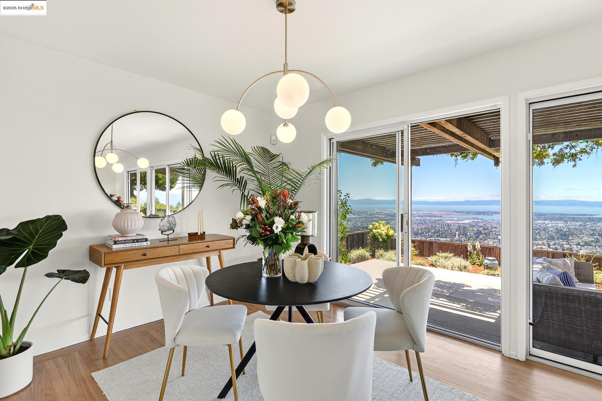 Detail Gallery Image 16 of 54 For 51 Rishell Dr, Oakland,  CA 94619 - 3 Beds | 2 Baths
