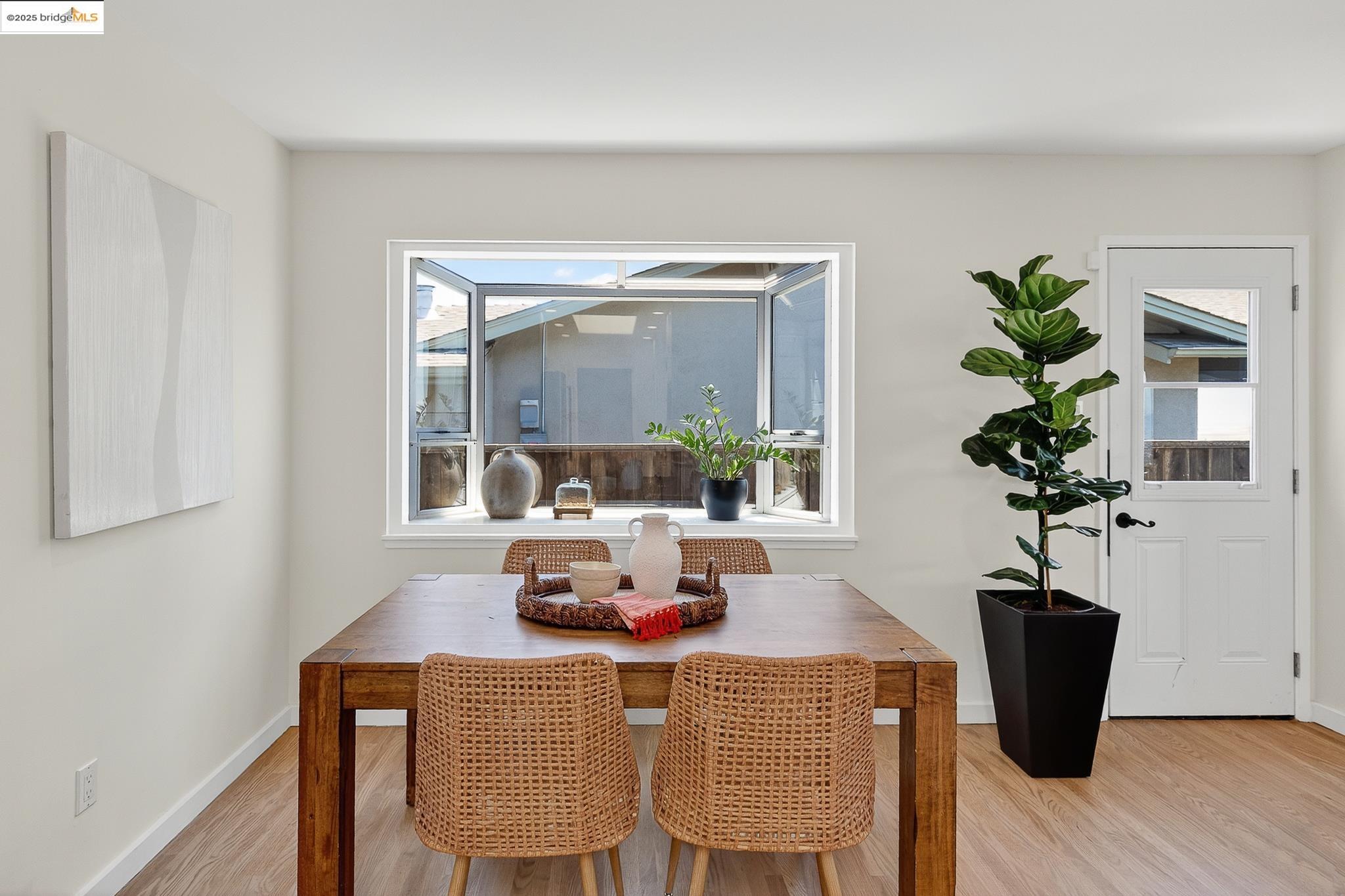 Detail Gallery Image 23 of 54 For 51 Rishell Dr, Oakland,  CA 94619 - 3 Beds | 2 Baths